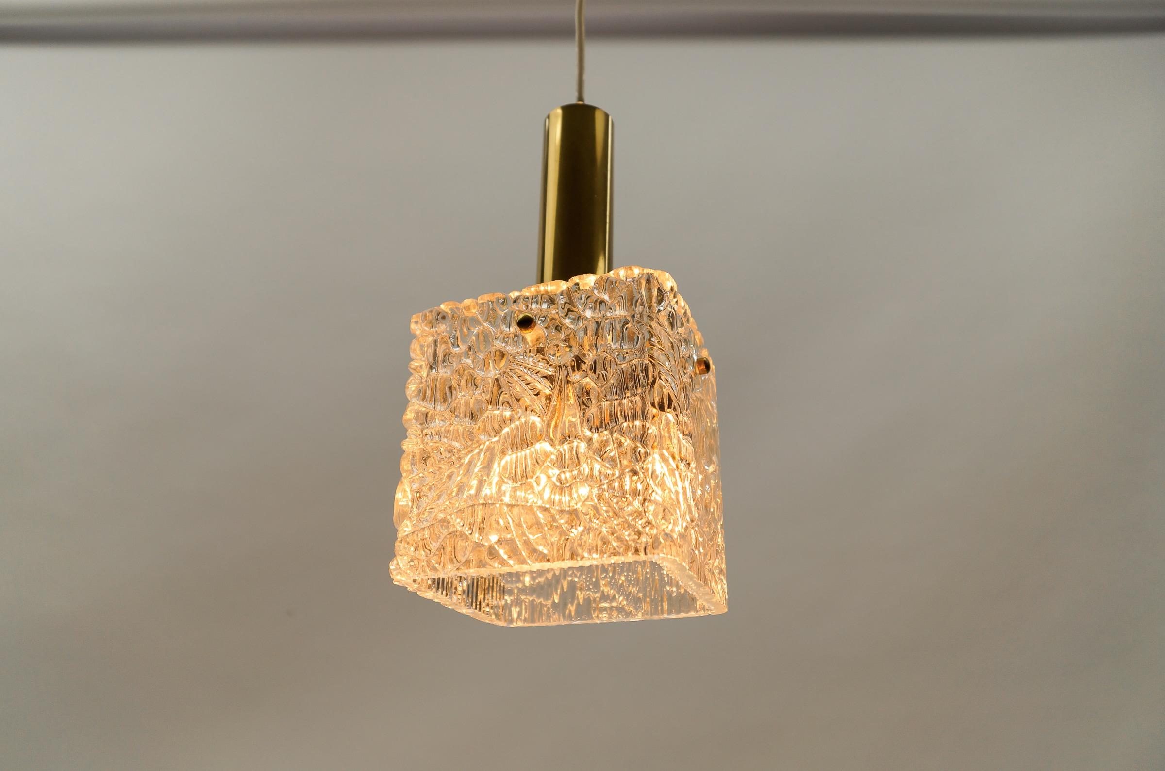 Petite Ice Glass Ceiling Lamp by Kalmar Franken KG, Germany 1960s In Good Condition For Sale In Nürnberg, Bayern