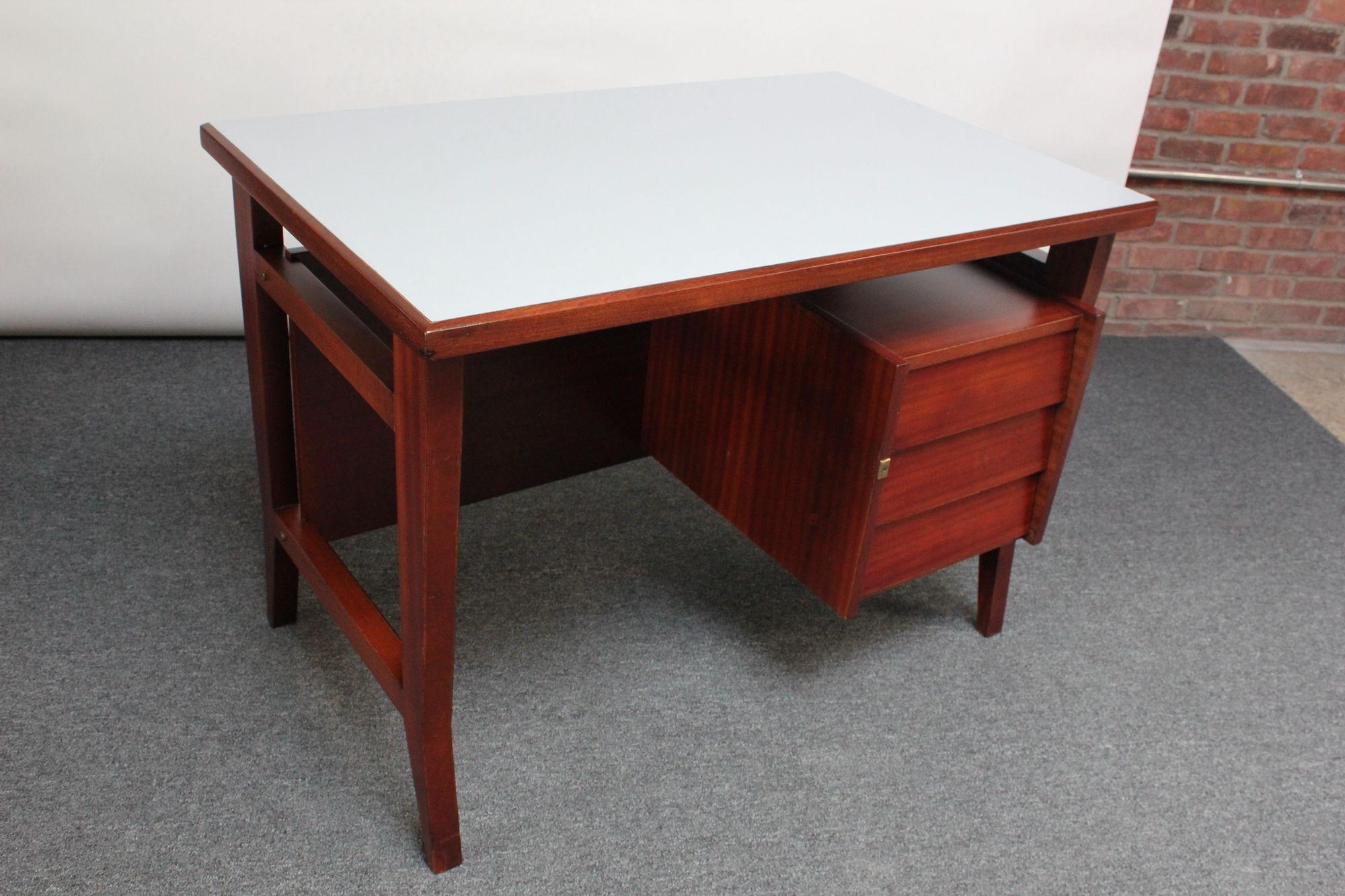 Petite Italian Modern Stained Mahogany Writing Desk by Gio Ponti for Schirolli For Sale 14