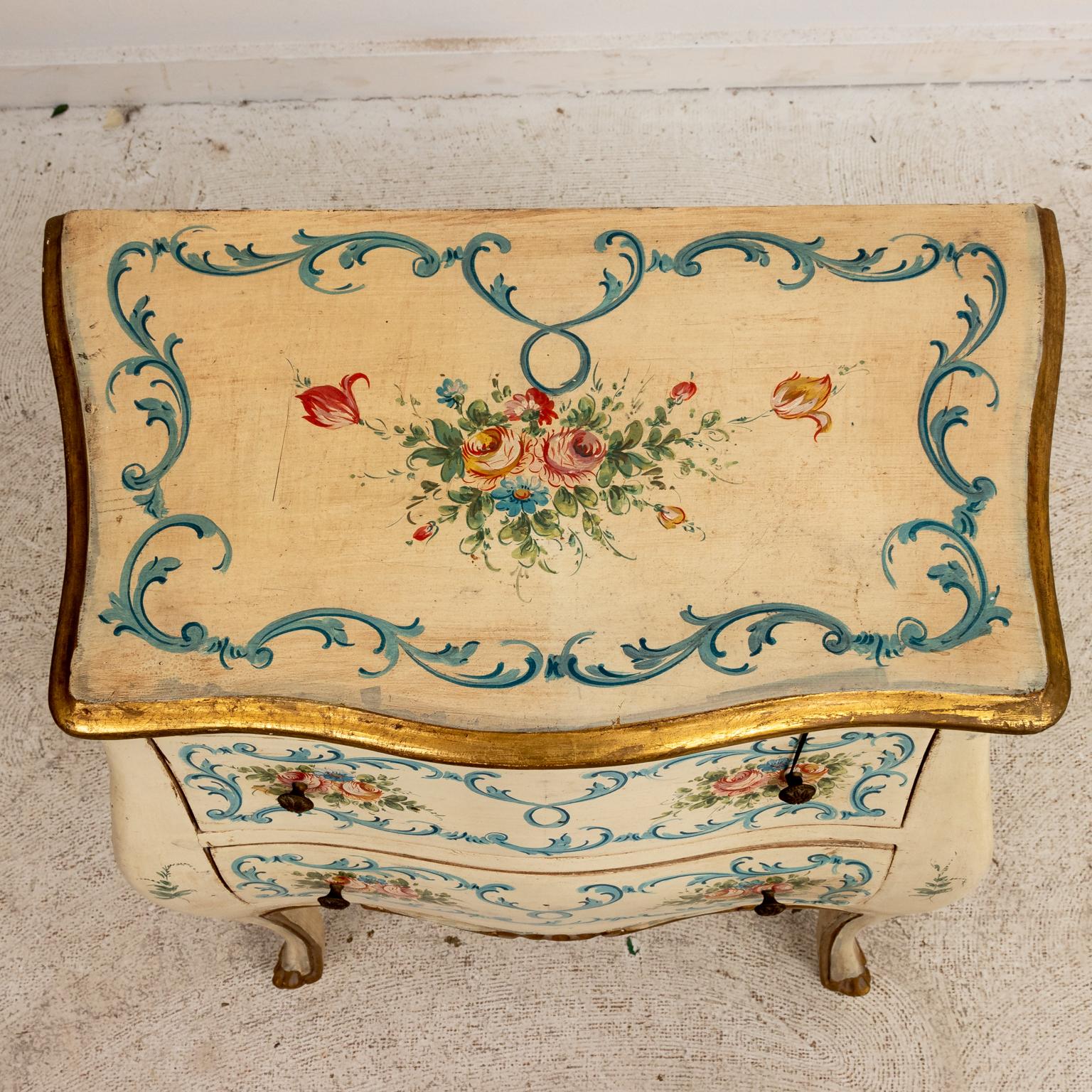 Petite Italian Painted Bombe Chest In Good Condition In Stamford, CT