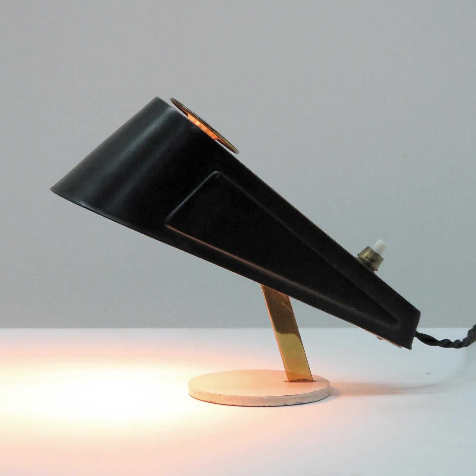 Piccola lampada da tavolo italiana, 1960 in vendita 2