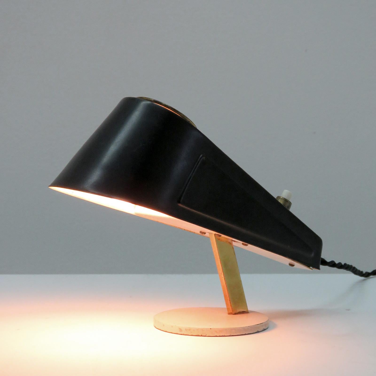 Petite Italian Table Lamp, 1960 For Sale 2