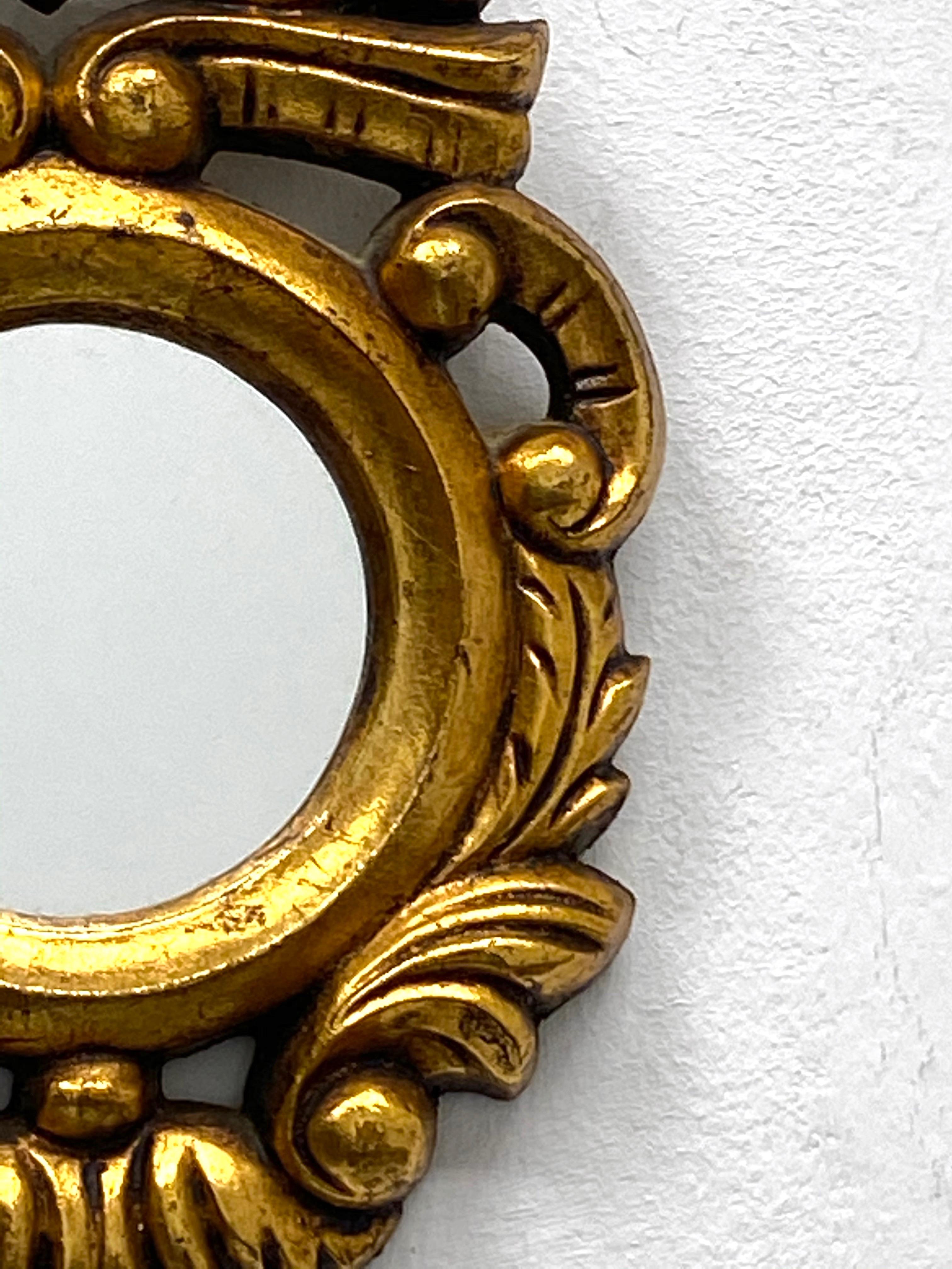 Petite Italian Tole Toleware Gilded Framed Mirror, circa 1960s In Good Condition For Sale In Nuernberg, DE