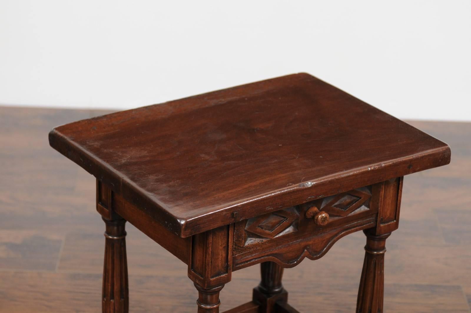 Carved Petite Italian Walnut Side Table with Single Drawer and Fluted Legs, circa 1870 For Sale