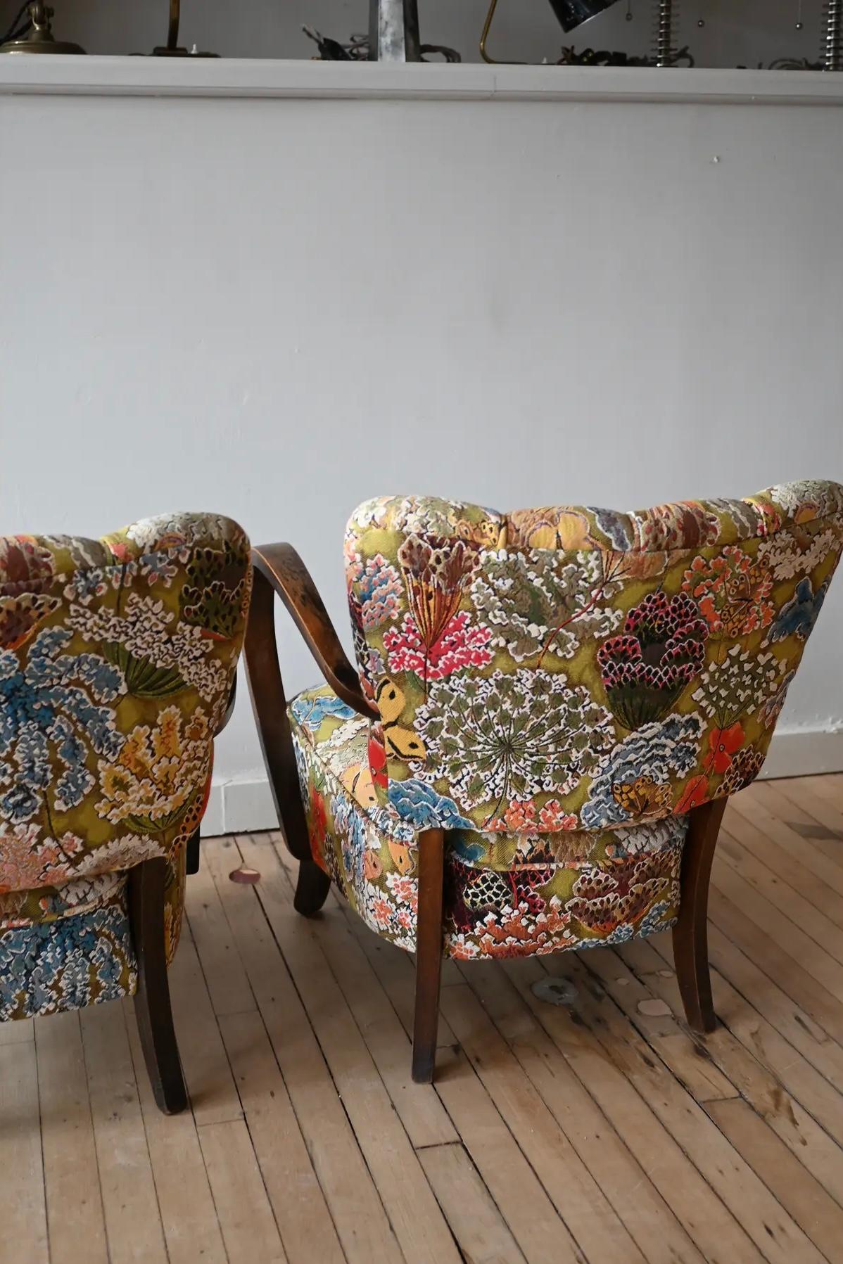 Petite Jindrich Halabala Armchairs in Pierre Frey Le Soleil Pour Temoin For Sale 3
