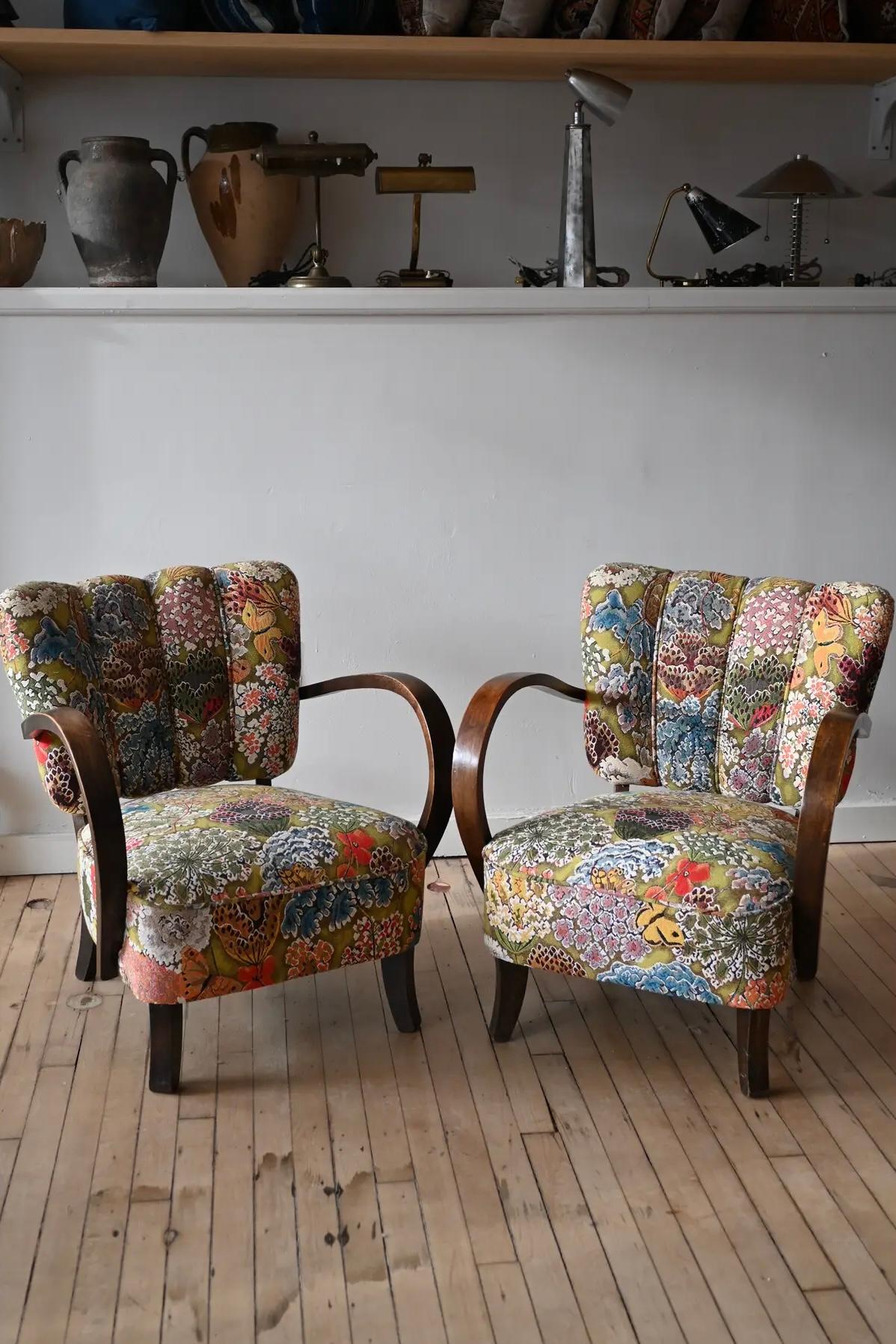 20th Century Petite Jindrich Halabala Armchairs in Pierre Frey Le Soleil Pour Temoin For Sale