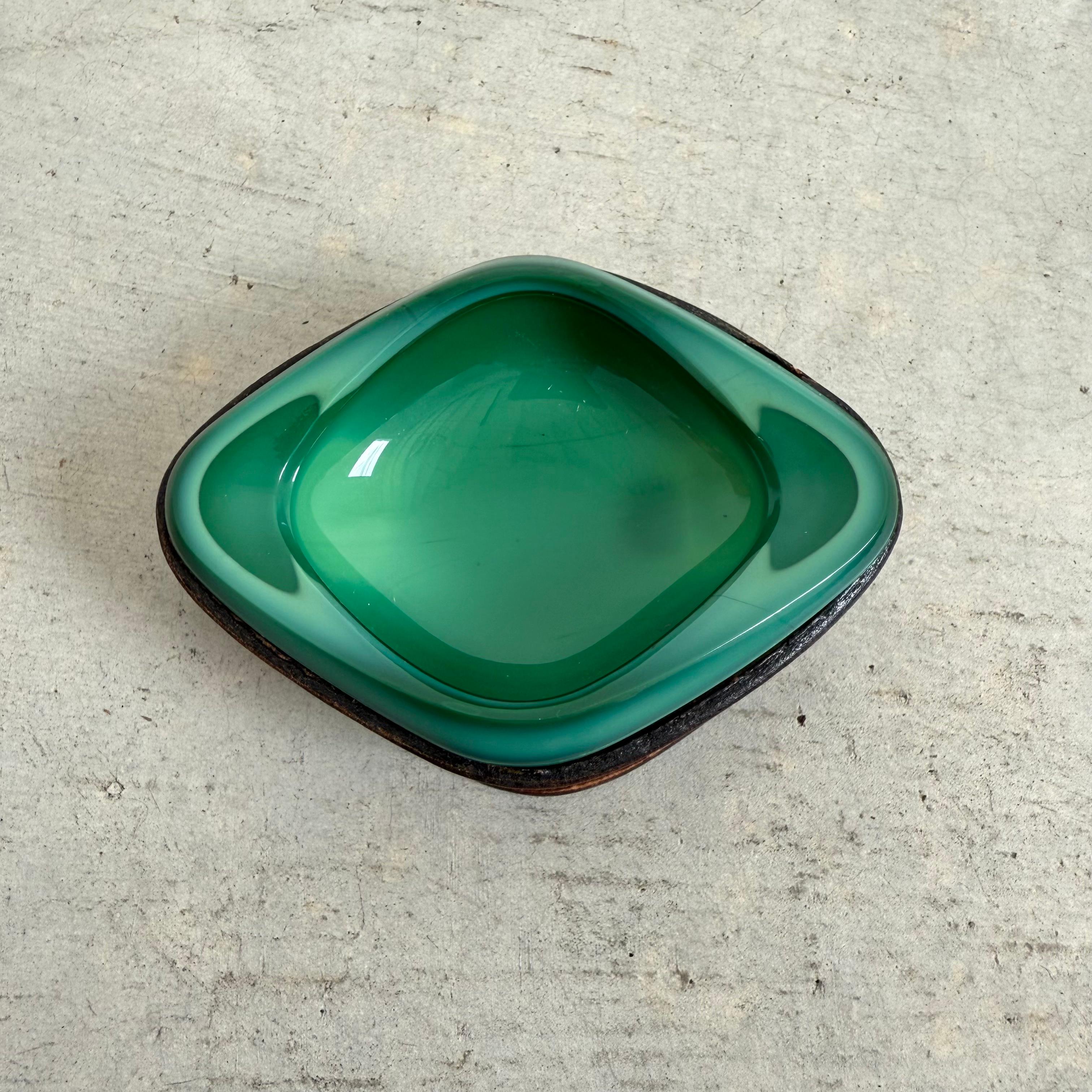 Français Petite Leather and Ceramic Ashtray, 1960s France en vente