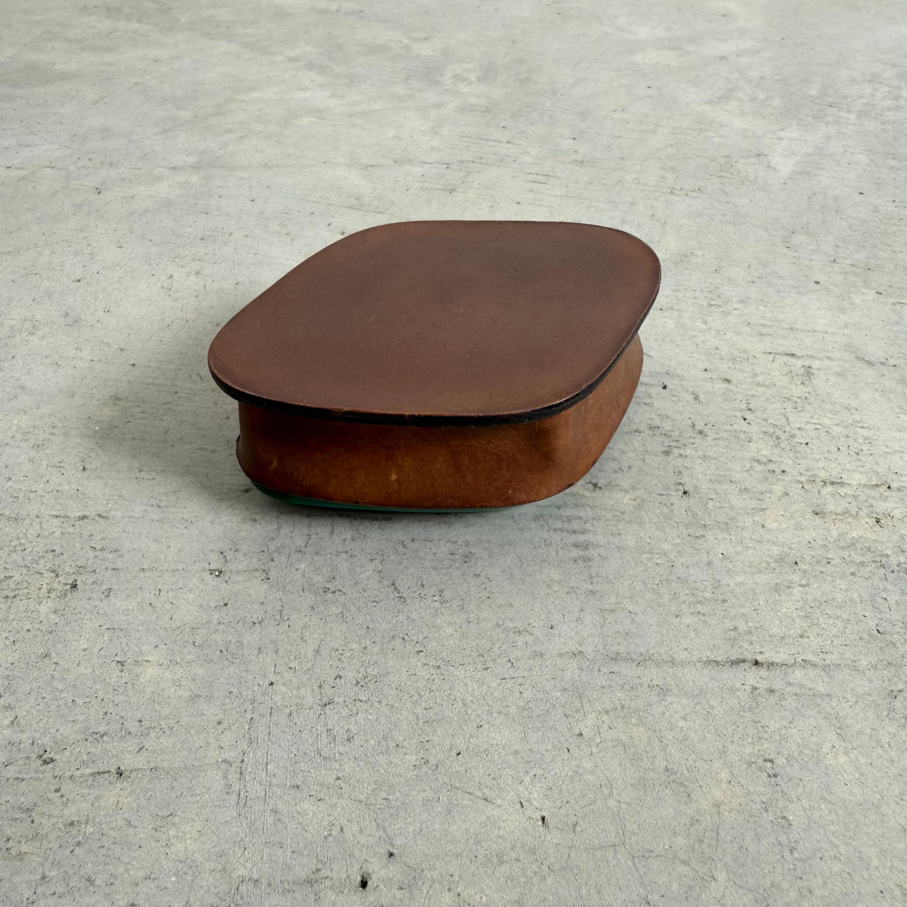 Céramique Petite Leather and Ceramic Ashtray, 1960s France en vente