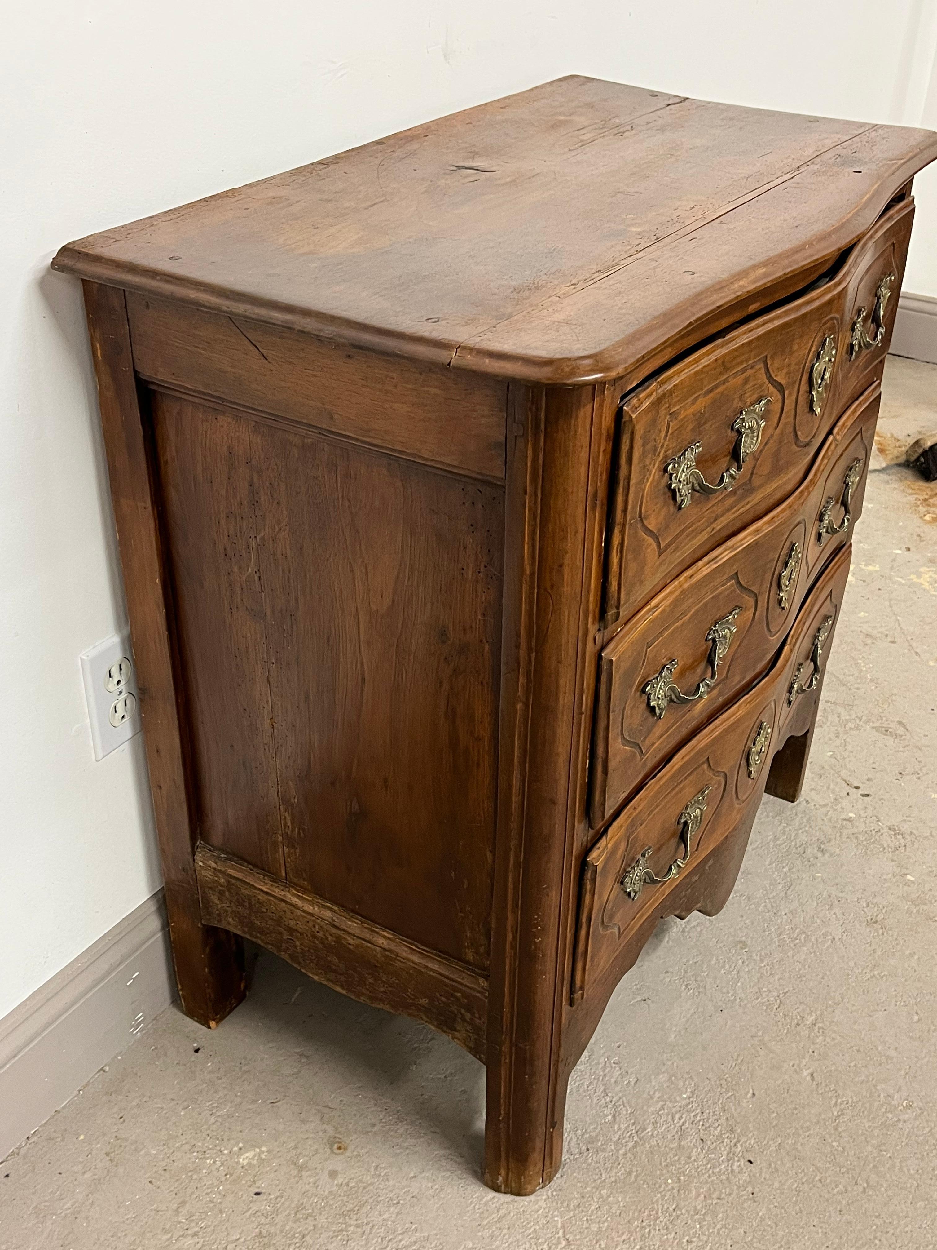 Petite Louis XV Provincial Commode, 18th Century 2