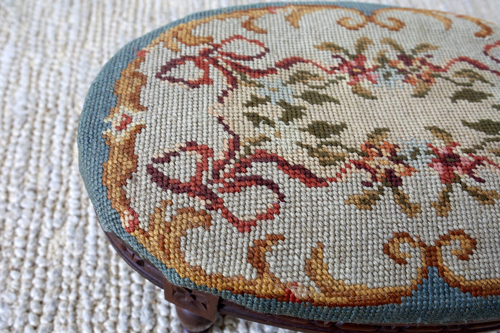 Petite Louis XVI Oval Needlepoint Footstool In Good Condition In Rio Vista, CA