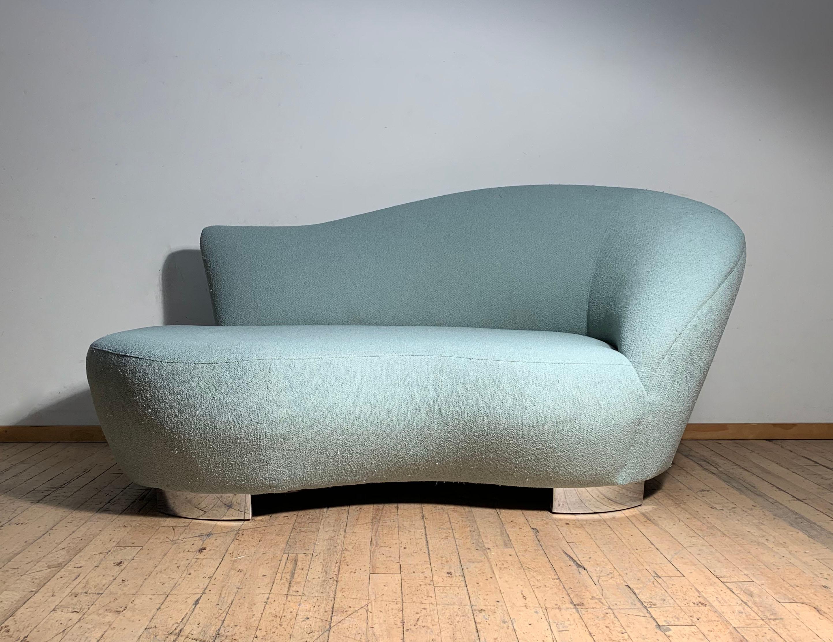 Petite Vladimir Kagan Loveseat Cloud Sofa / Chaise Lounge In Good Condition In Chicago, IL