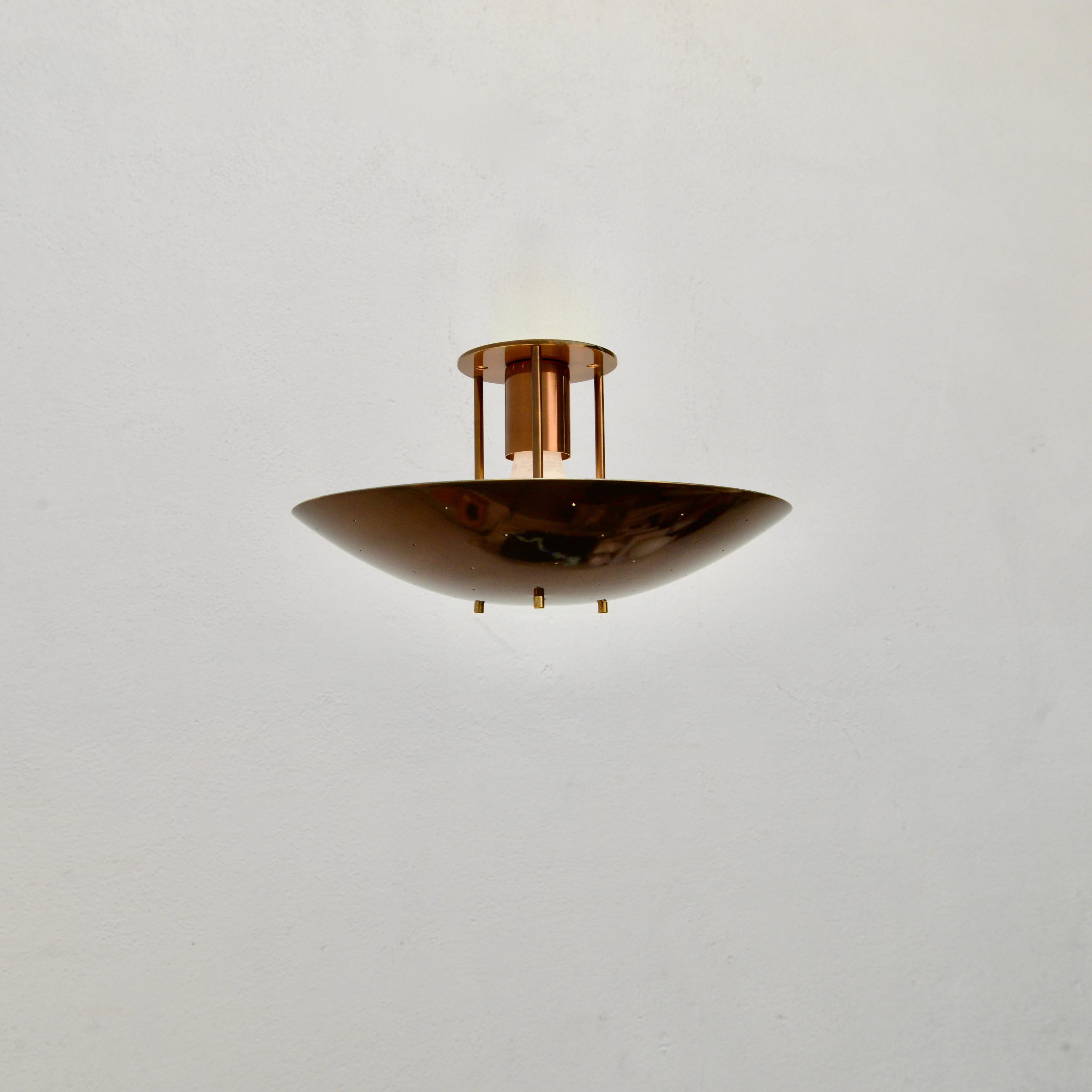 Petite LUsaucer Brass Fixture by Lumfardo Luminaires In New Condition For Sale In Los Angeles, CA
