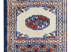 Bakhara-Teppich aus der Mitte des 20. Jahrhunderts