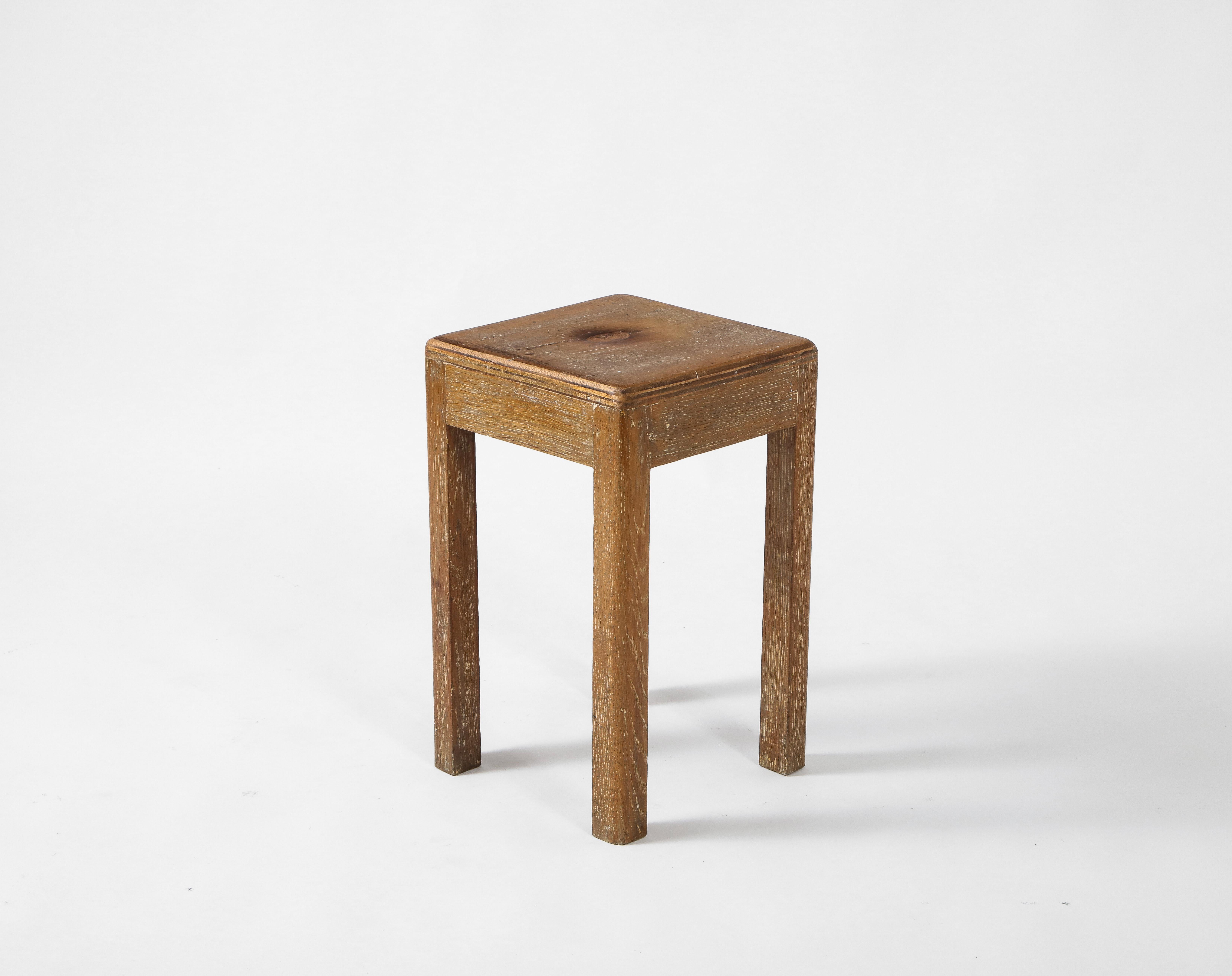 Petite Midcentury French Oak Stool or Small Side Table In Fair Condition In New York, NY