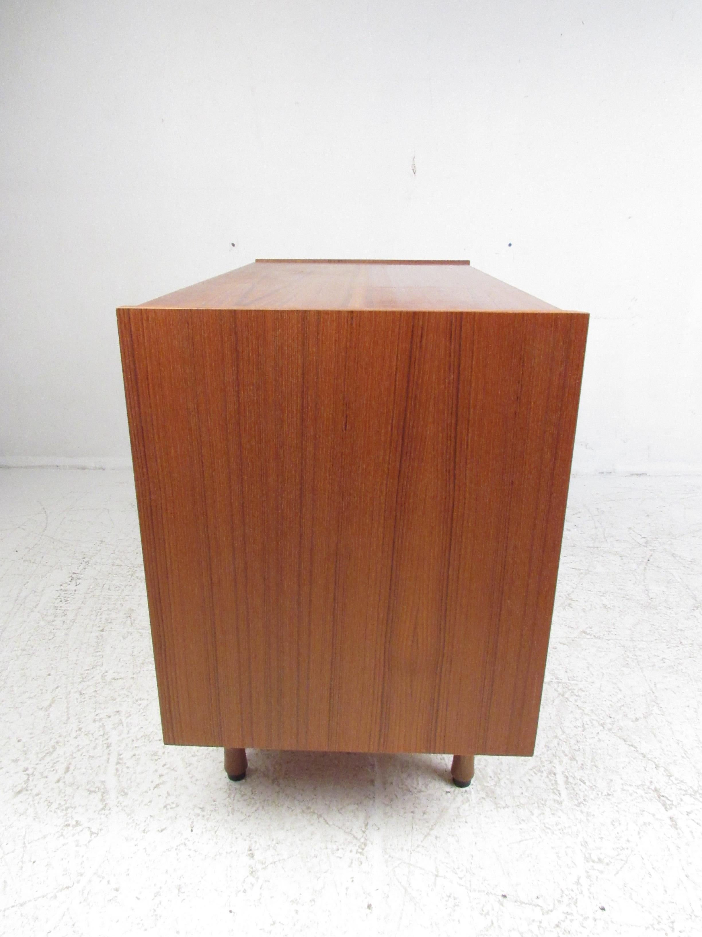 Petite Mid-Century Modern Teak Chest of Drawers 7