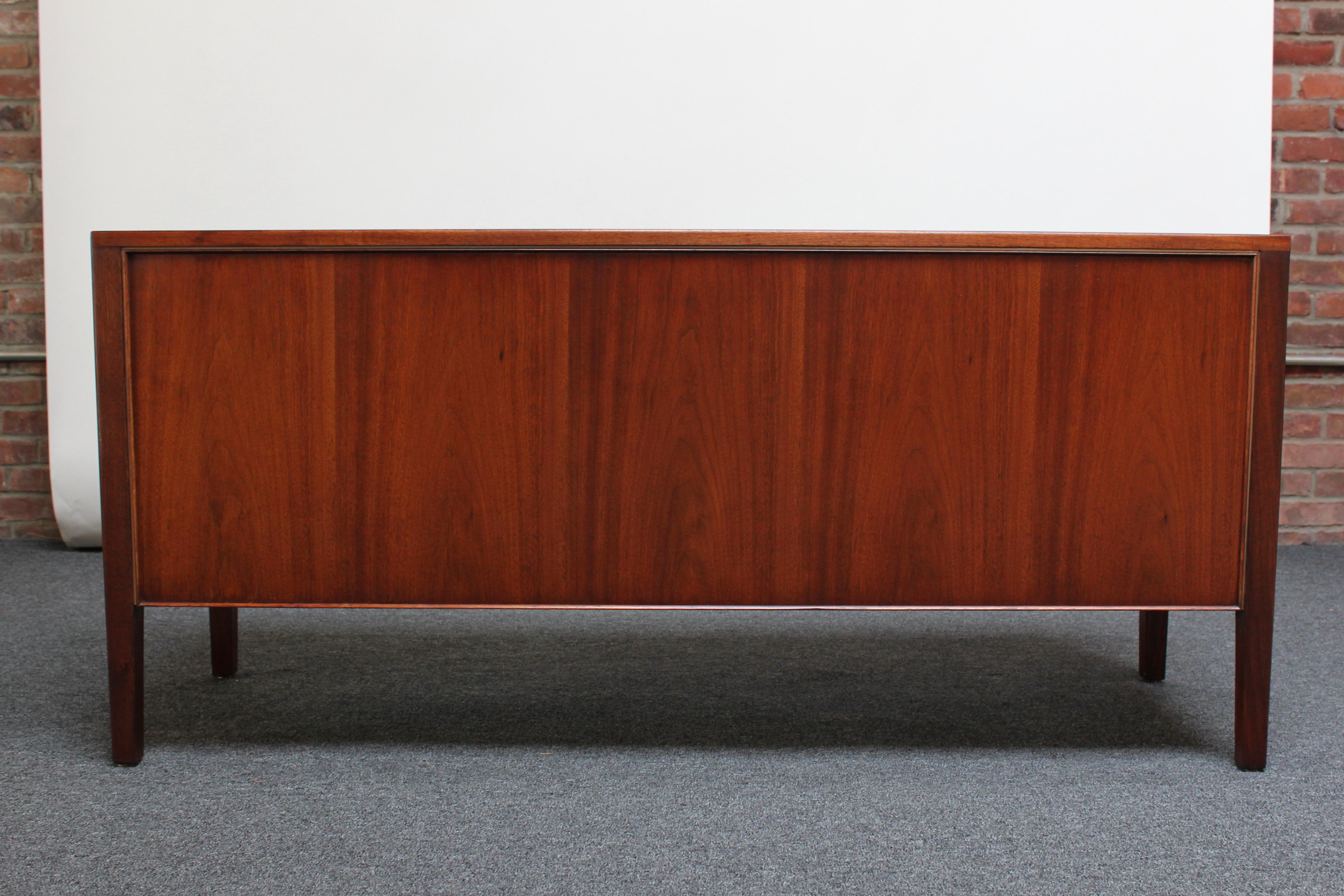 Petite Mid-Century Walnut Credenza / Dual Filing Cabinet by Stow Davis In Good Condition In Brooklyn, NY