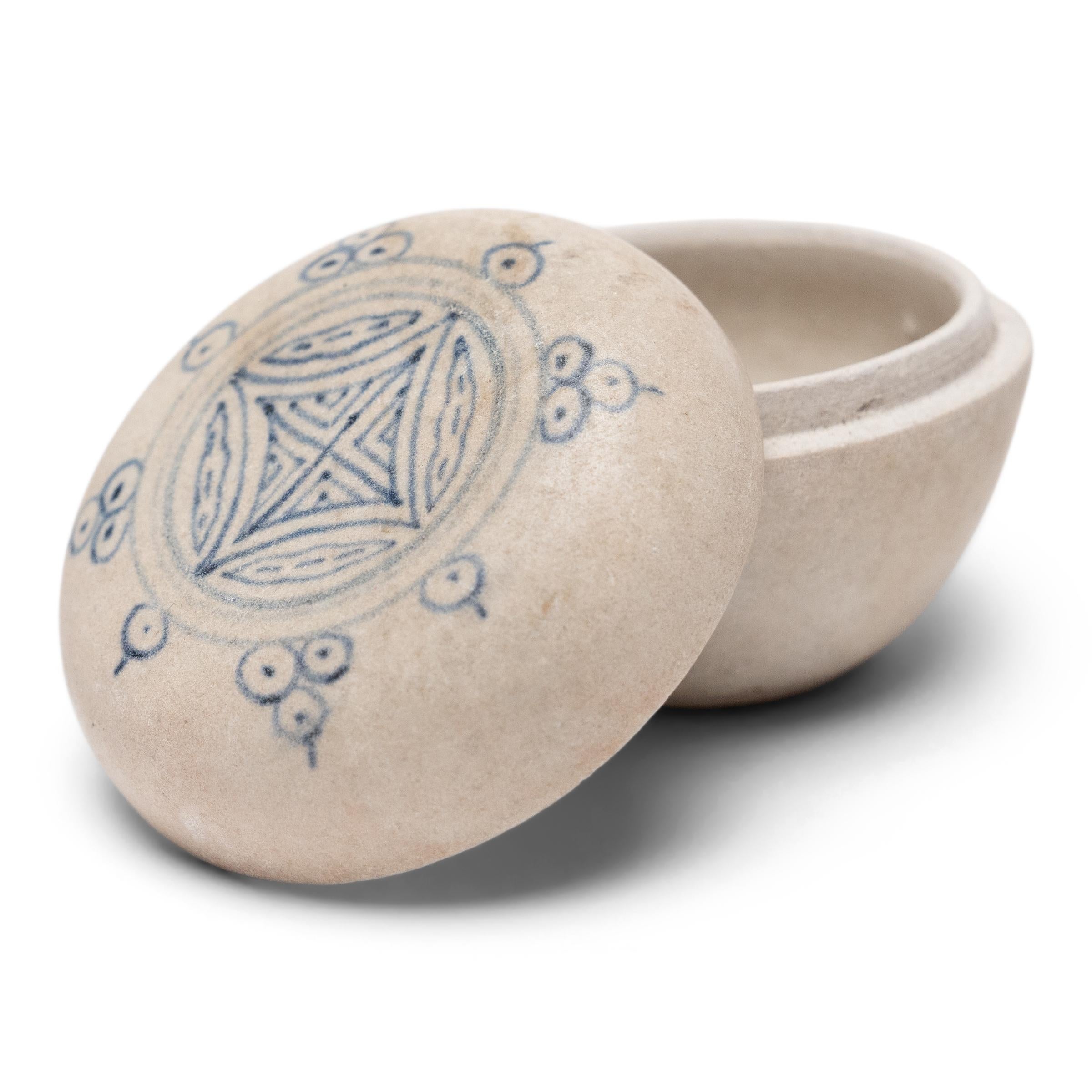 Pequeña caja de naufragio Ming, c. 1500 en Bueno estado para la venta en Chicago, IL