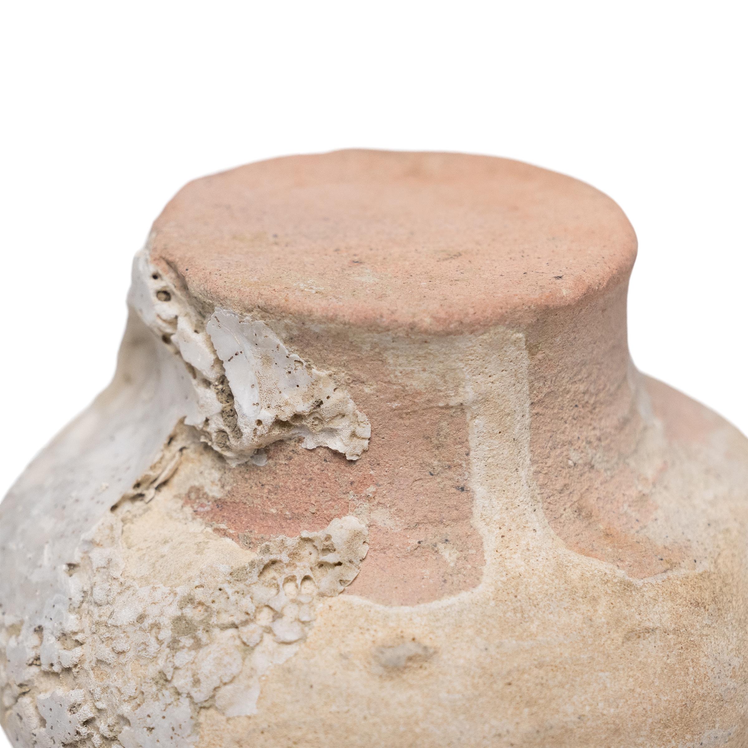 Kleines Ming-Schiffswrack-Medizingefäß, um 1500 (Chinesisch) im Angebot