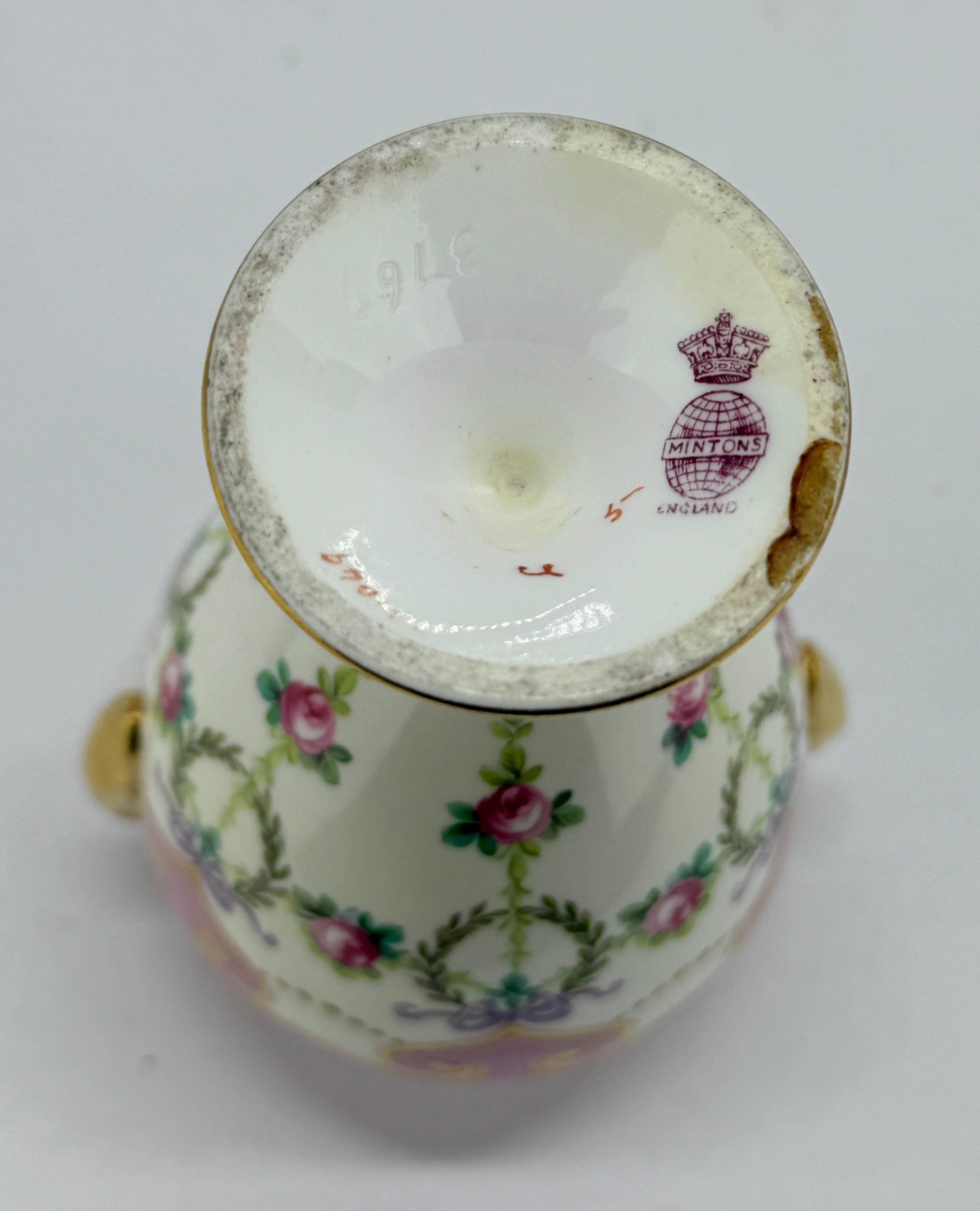 Petite Minton Vaso da gabinetto in porcellana neoclassica C.C. 1891 in vendita 1