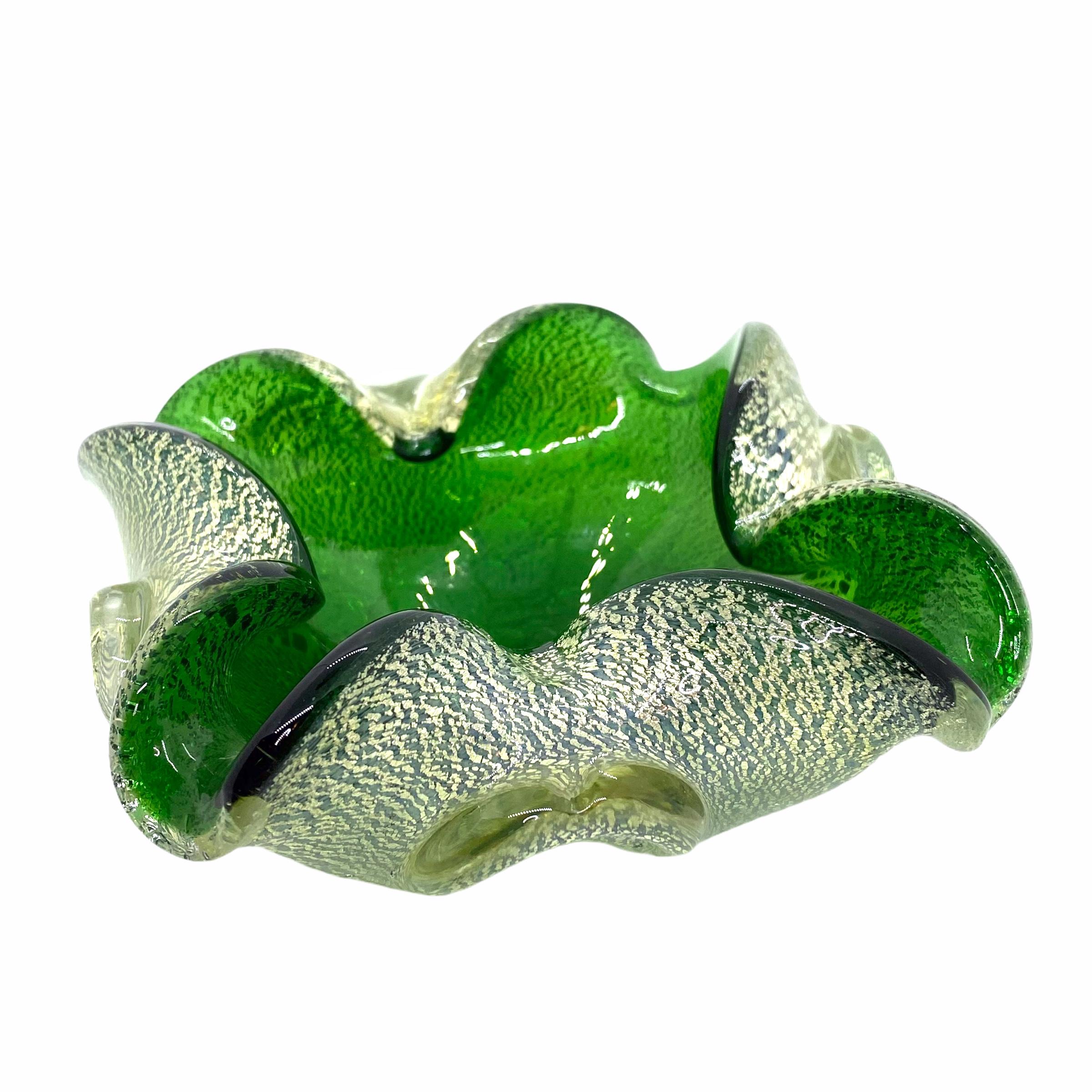 Mid-Century Modern Petite Murano Art Glass Bowl or Catchall by Barovier Toso, 1950s, Venice, Italy For Sale