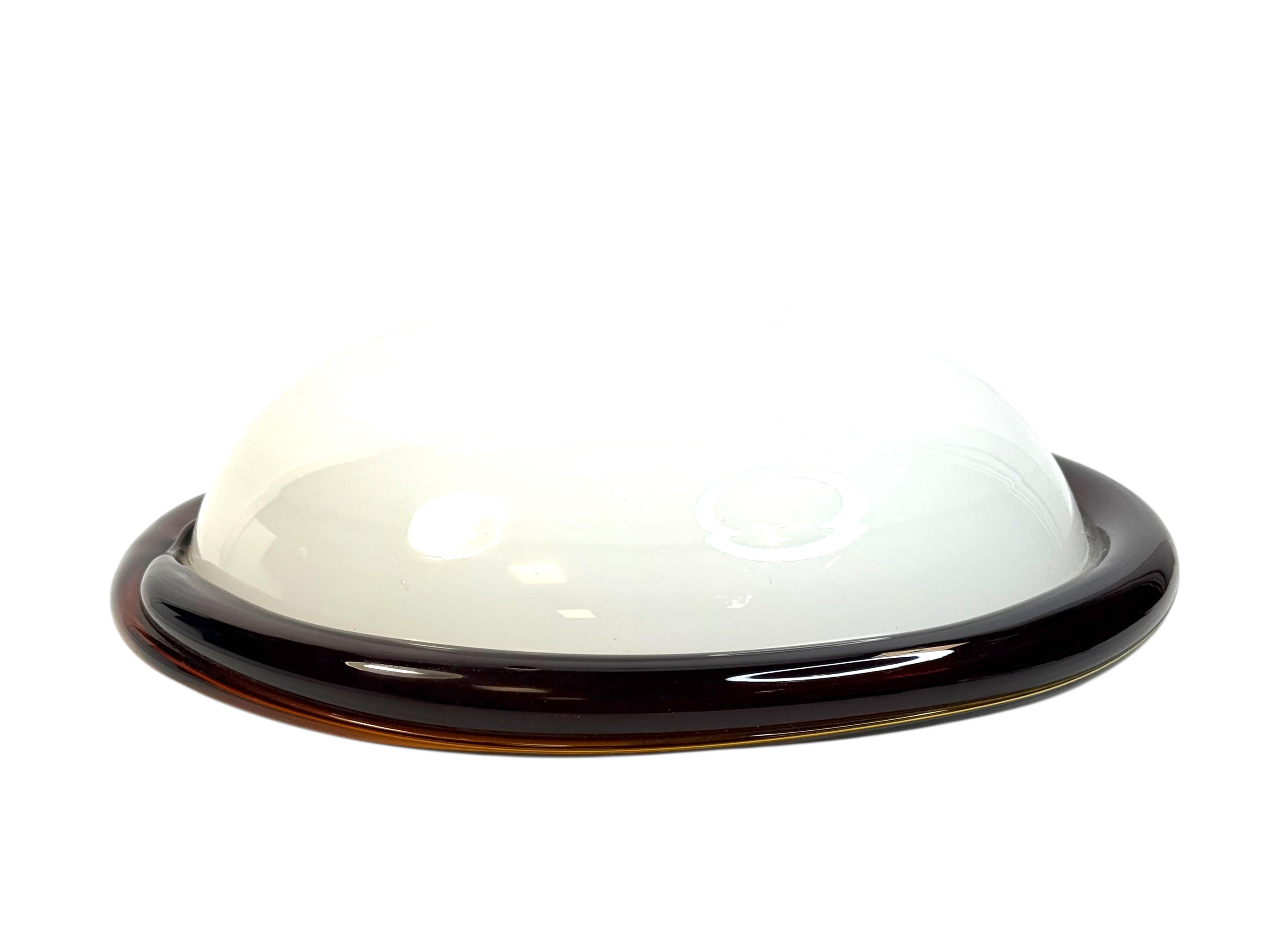 Petite Murano Opalglas & Brown Stripe Flush Mount Made by Itre Italien 1980er im Angebot 10