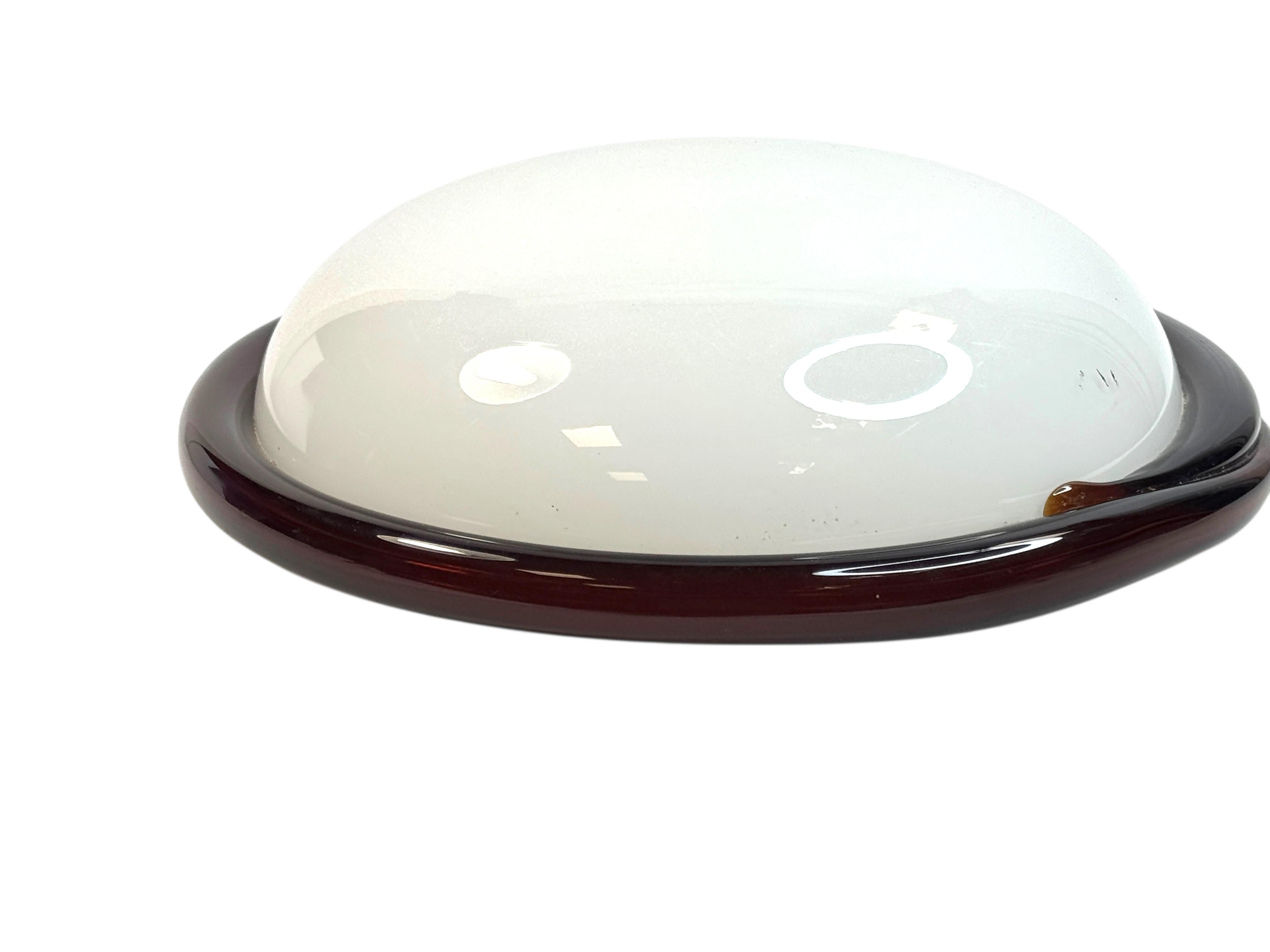 Petite Murano Opalglas & Brown Stripe Flush Mount Made by Itre Italien 1980er im Angebot 11