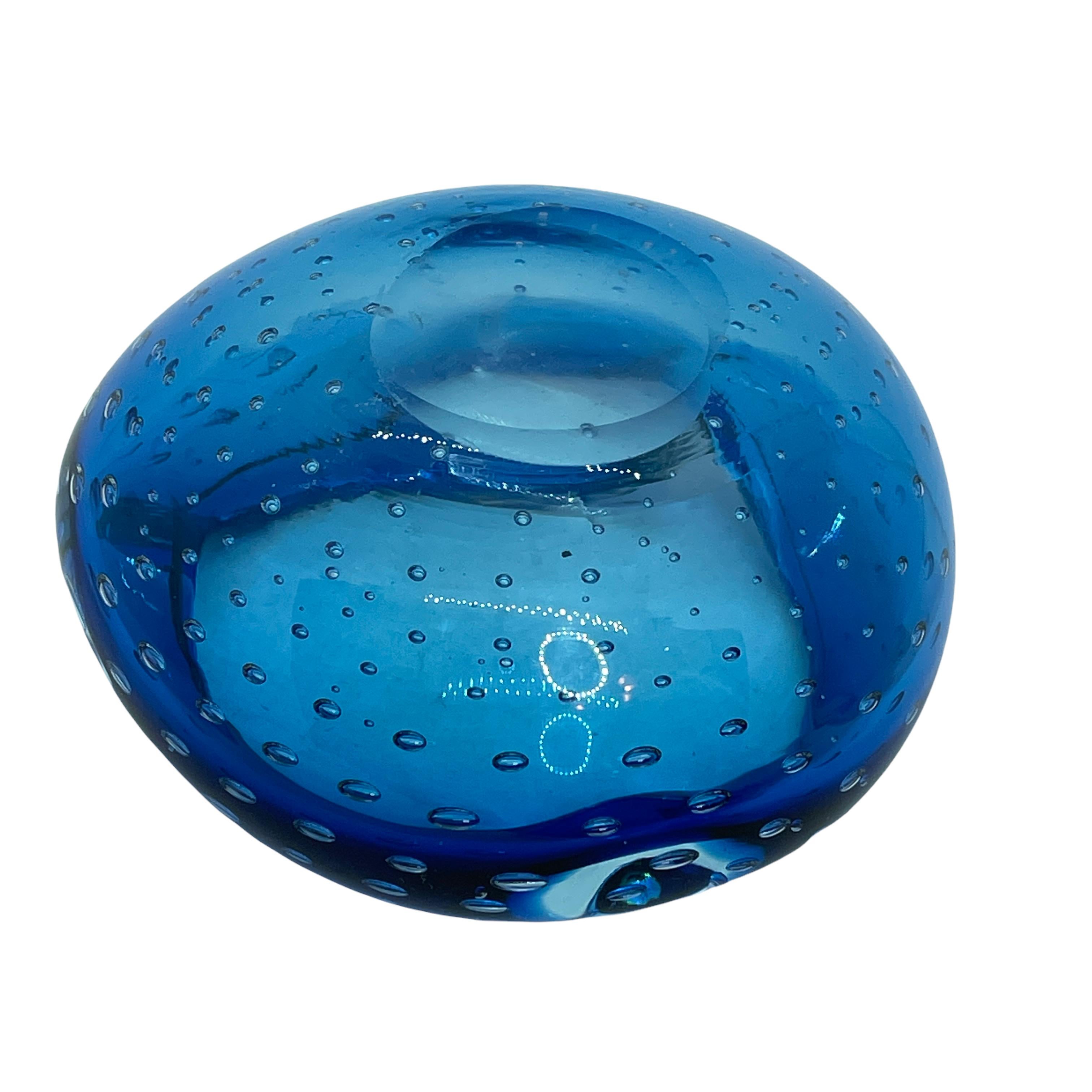 Petite Murano Sommerso Glass Ashtray Blue and Clear, Vintage, Italy, 1970s In Good Condition In Nuernberg, DE