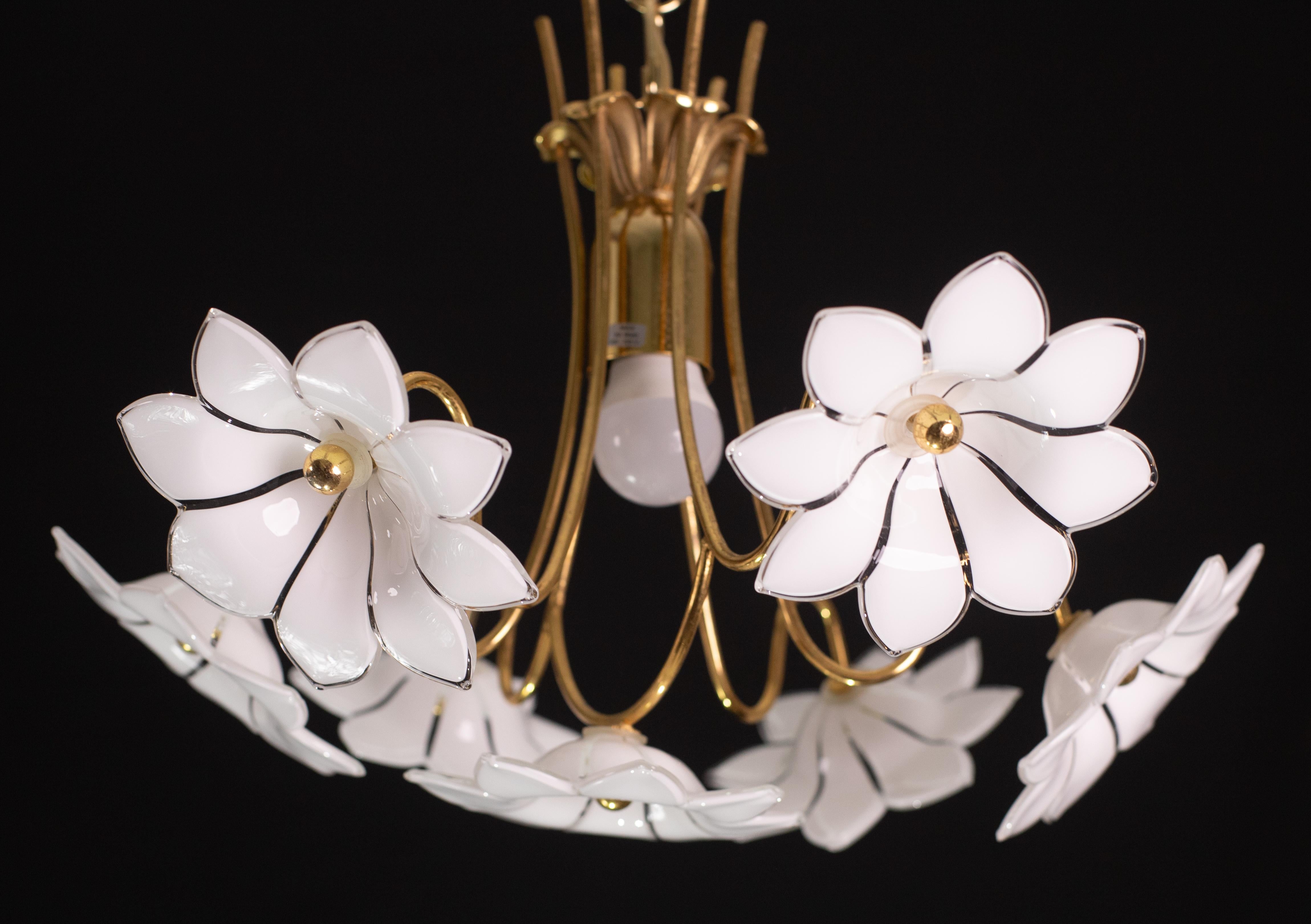 Petite Murano Vintage Chandelier White Flowers, 1970 For Sale 3