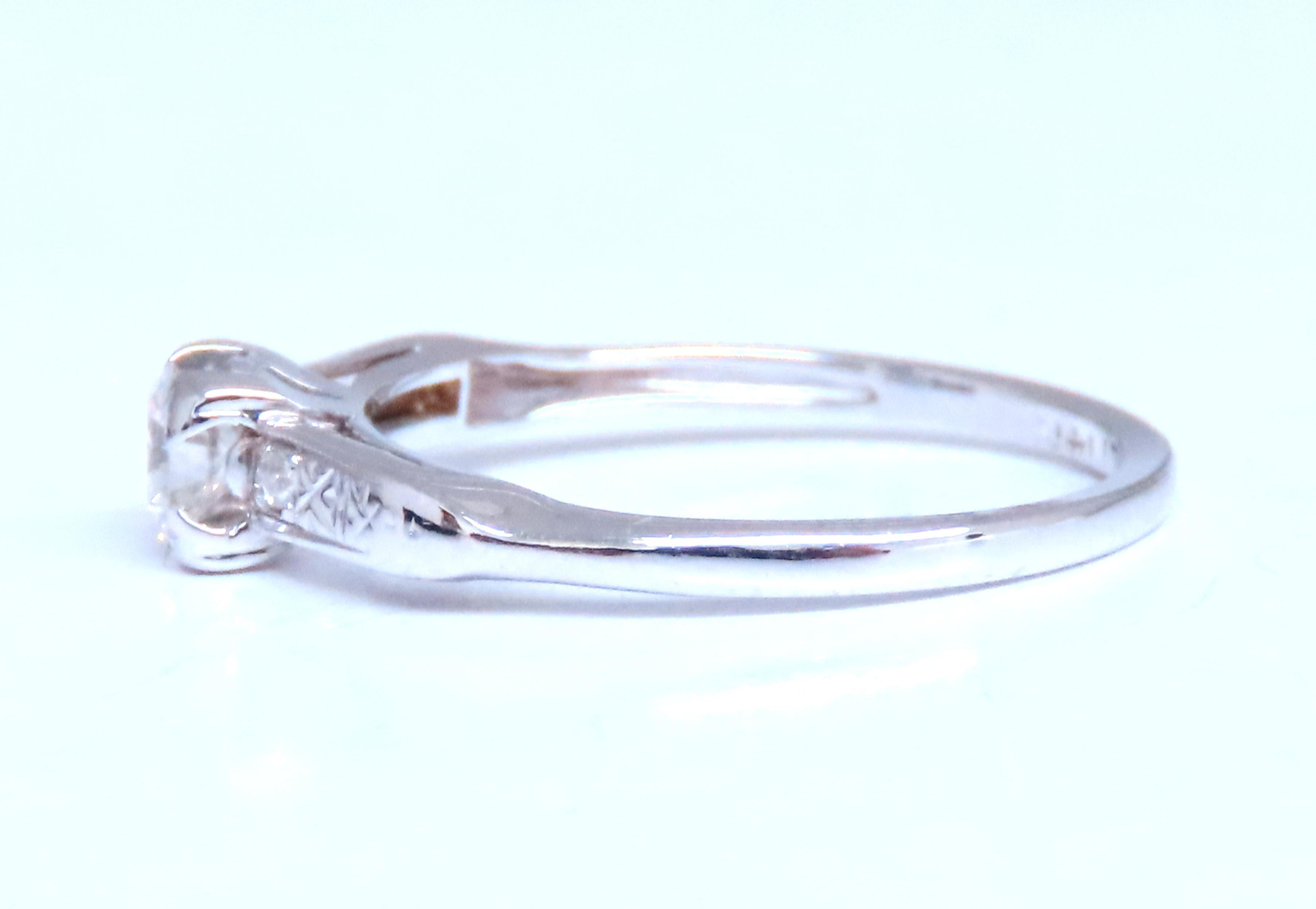 Brilliant Cut Petite Natural Diamond Engagement Ring 14kt Gold 12547 For Sale