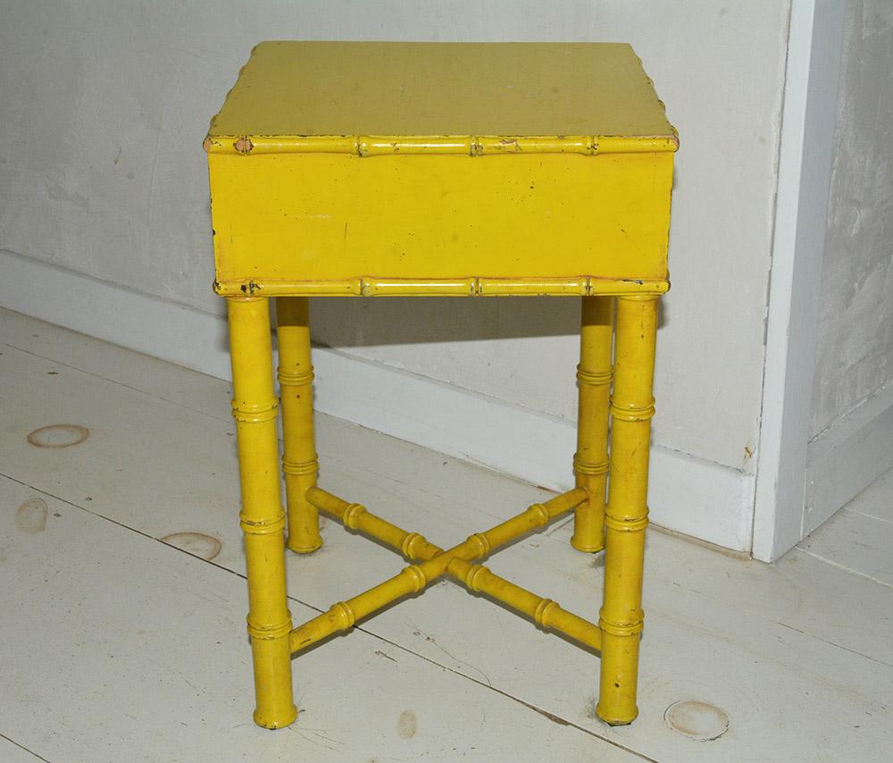 Wonderfully handy small painted faux bamboo table that can be used as end table, side table or just place on the side of a bed or in front of a chair to hold magazines, a book or a tray. Can be easily moved and placed.