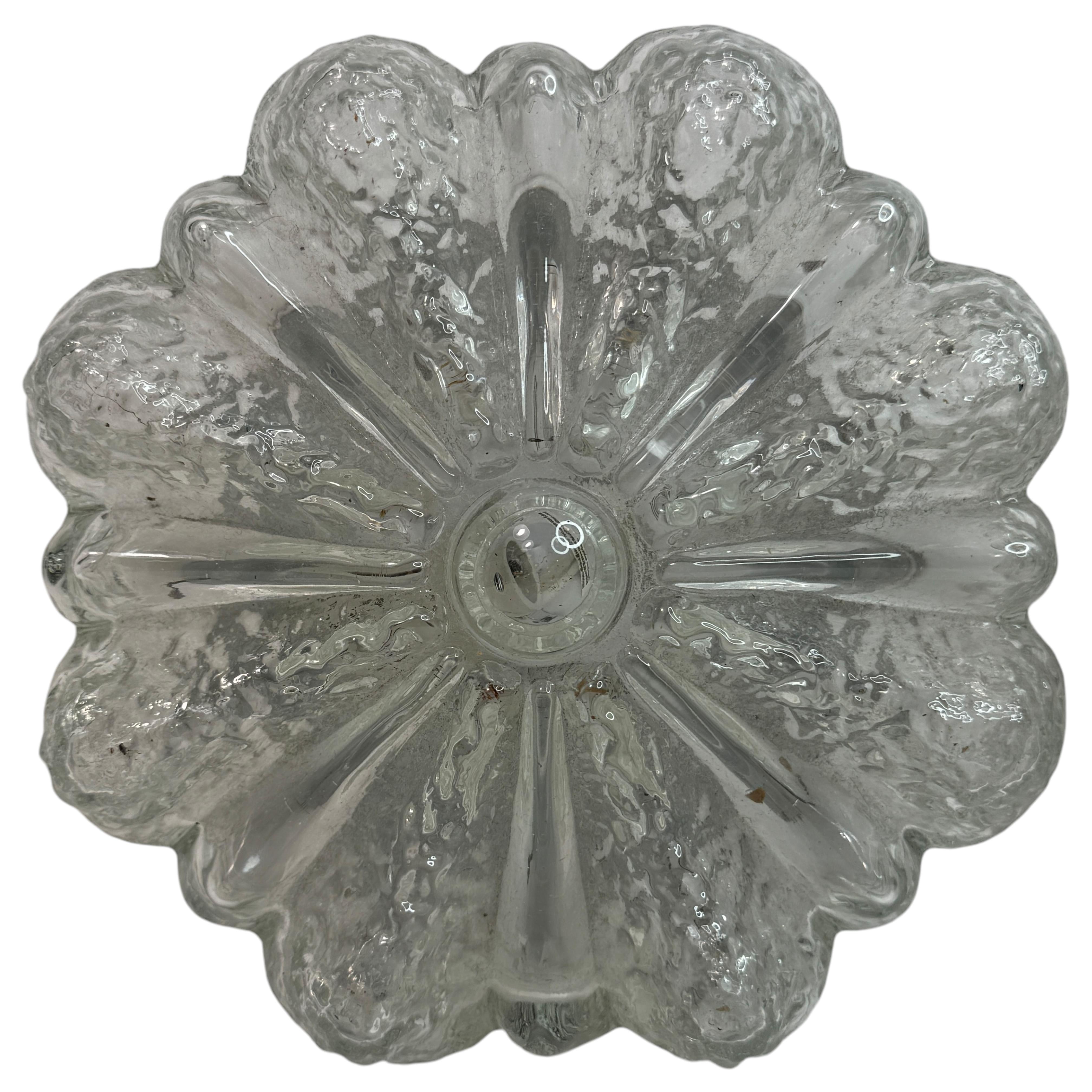 Allemand Petite paire de montures encastrées en verre transparent en forme de fleur, Allemagne, années 1960 en vente