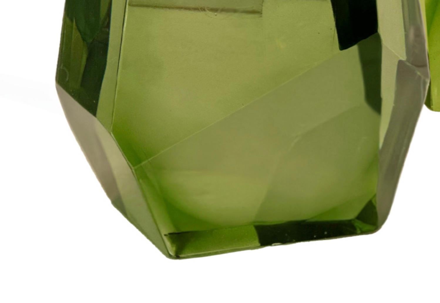 Petite Pair of Green Faceted Murano Glass Table Lamps Hecho a mano en venta