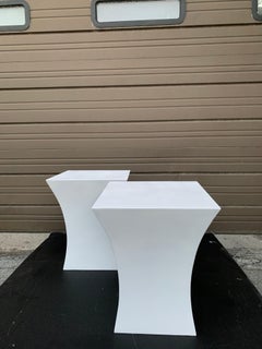 Petite Pair of Mid-Century Modern End Tables