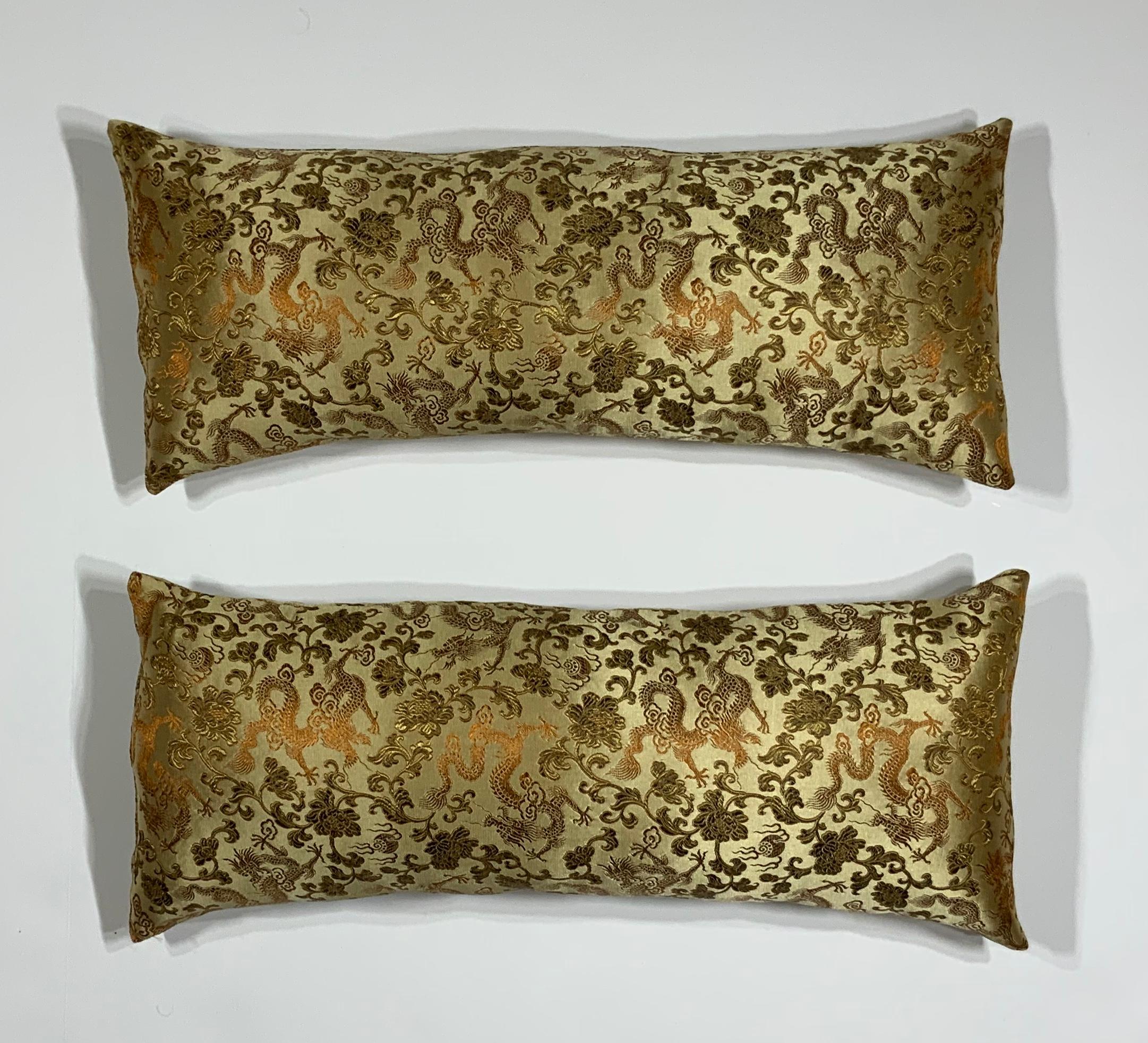 Pair of beautiful pillow made of vintage silk Chinese textile, all around .with elegant motifs of flowers and Chinese dragon on gold colors background.
Fresh inserts.