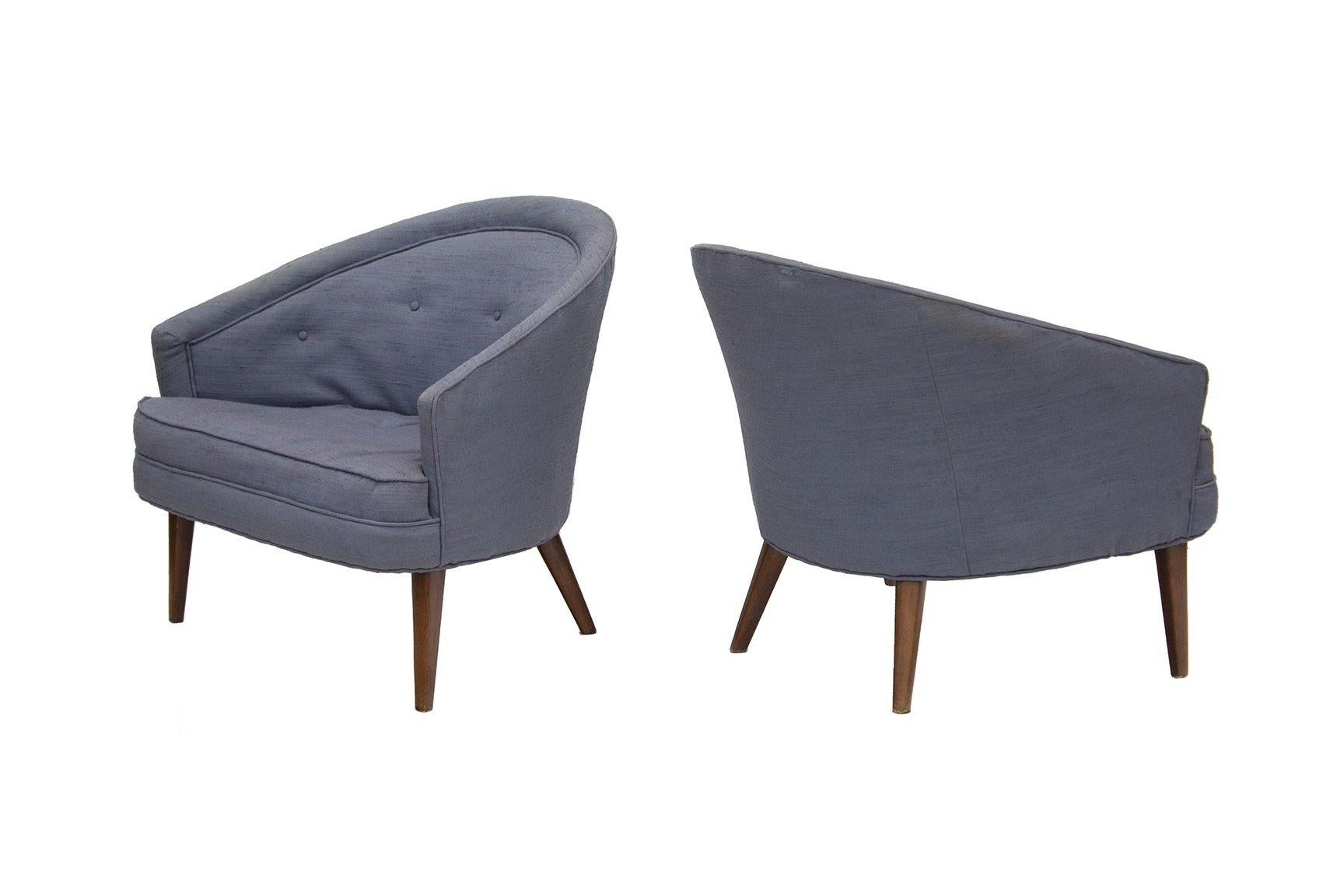 Mid-20th Century Petite Pair of Tufted Mid-Century Armchairs For Sale