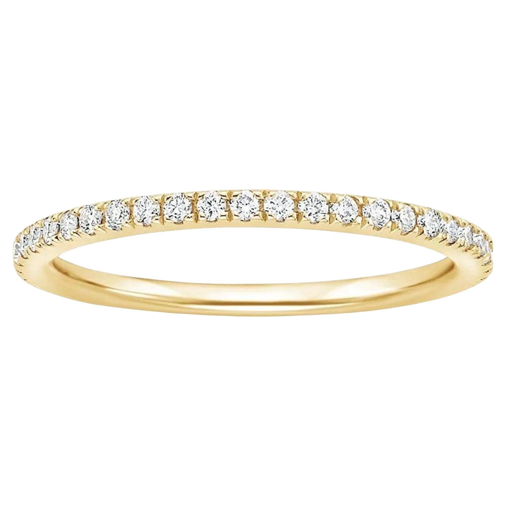 En vente :  Bague d'éternité en or 14K avec petits diamants pavés