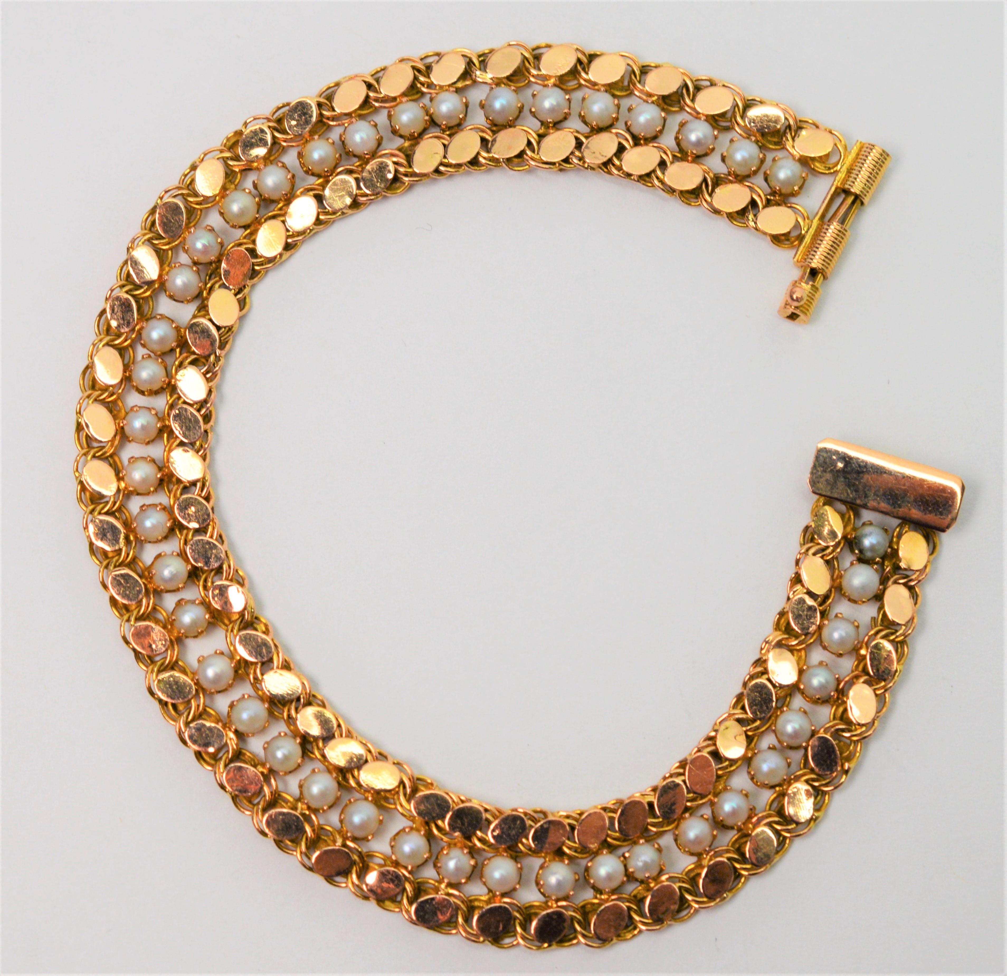Gliederarmband aus 14 Karat Gelbgold mit Perlen akzentuiert im Zustand „Gut“ im Angebot in Mount Kisco, NY