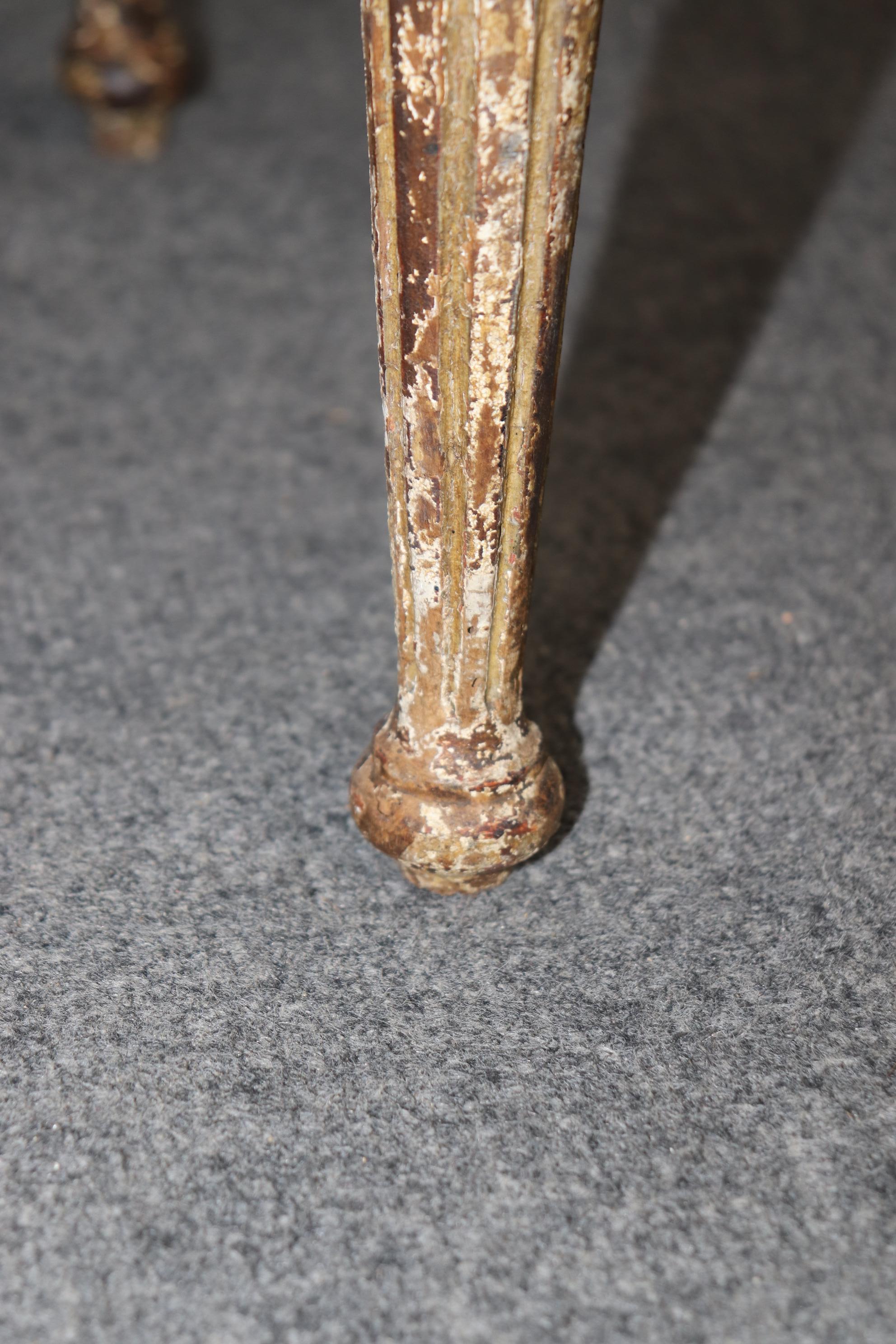Petite Period 18th century French Distressed Occasional End Table Circa 1780 For Sale 6