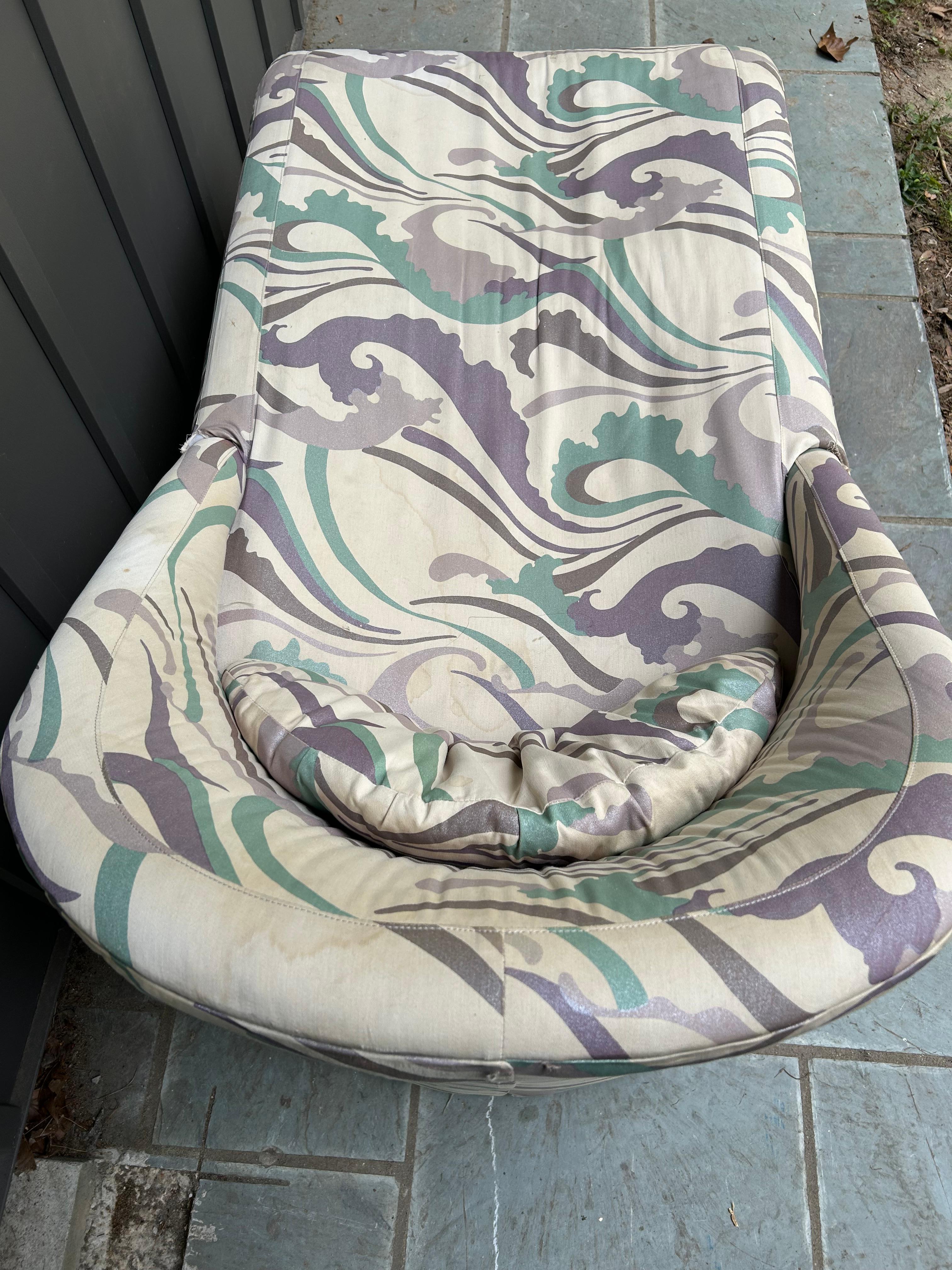 Petite Preview 80s Skulpturale Moderne Chaise Lounge Mitte des Jahrhunderts im Angebot 2