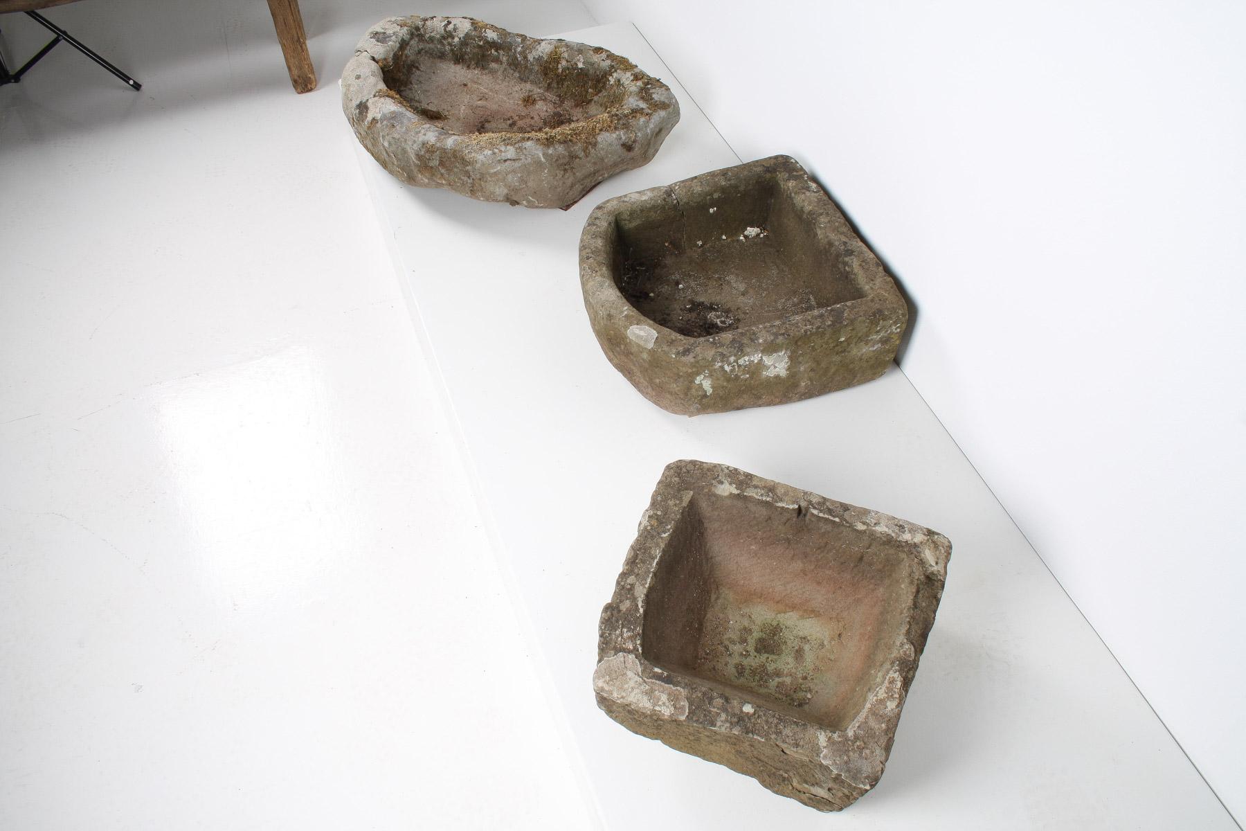 Petite jardinière ancienne en pierre sculptée Wabi Sabi organique en vente 5