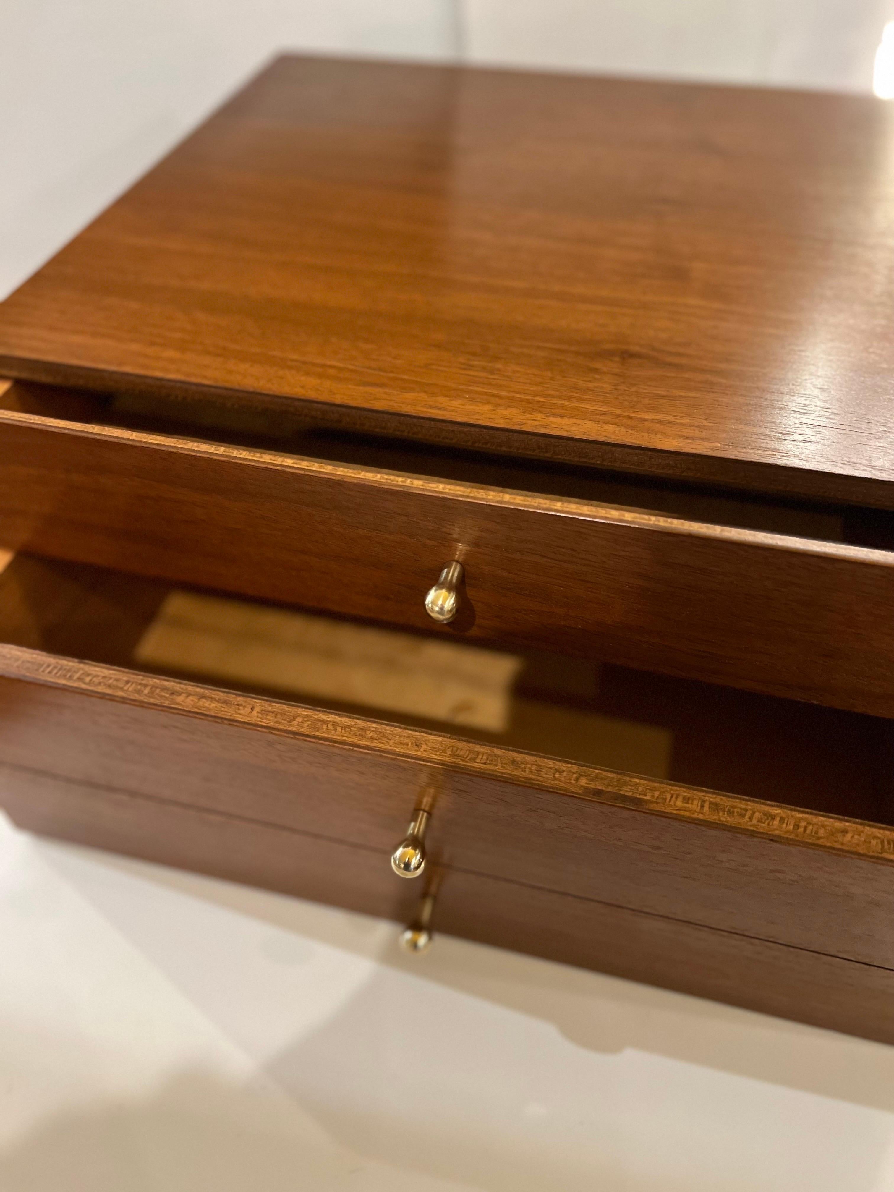 Petite & Rare Jewelry Chest by Arthur Umanoff in Walnut & Brass Midcentury In Excellent Condition For Sale In San Diego, CA