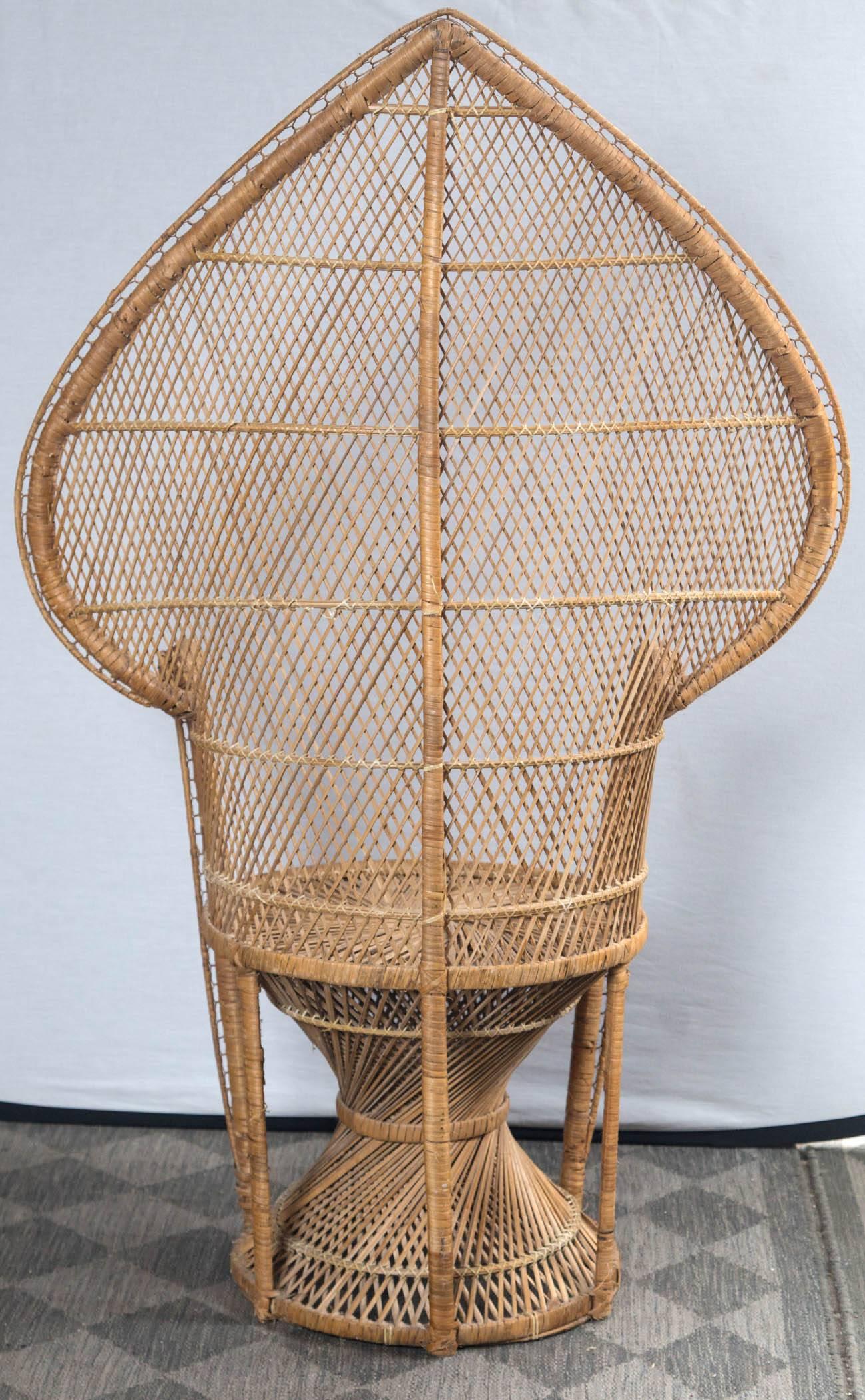 Petite Rattan Peacock Chair In Good Condition In Stamford, CT
