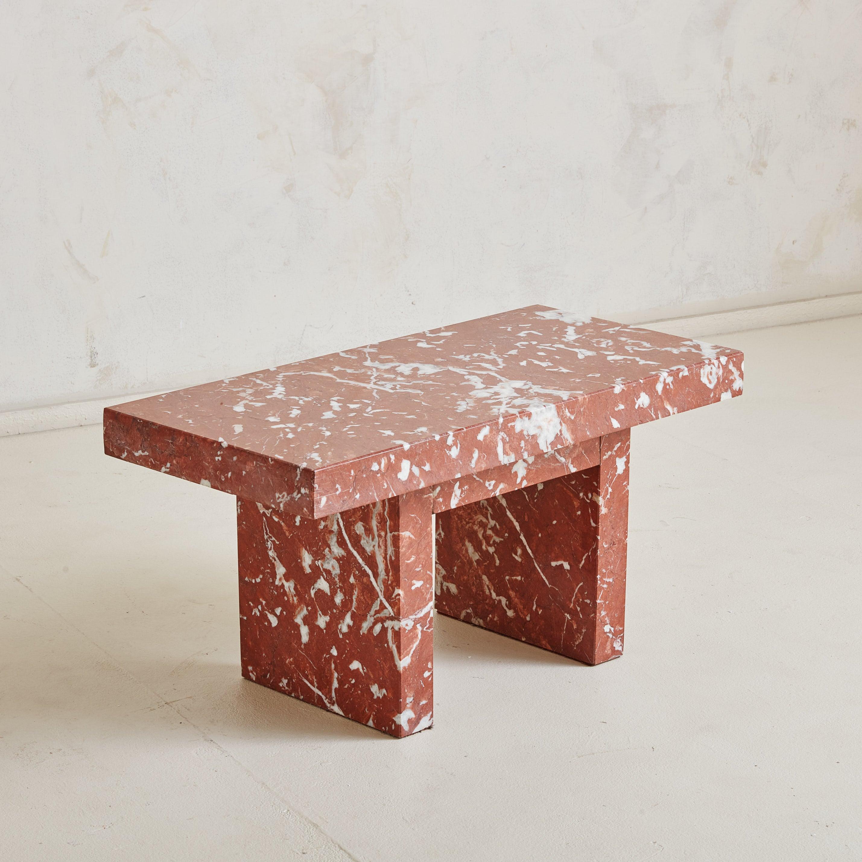 Rechteckiger Couchtisch aus Rosso Francia-Marmor, Italien 1980er Jahre (Postmoderne) im Angebot