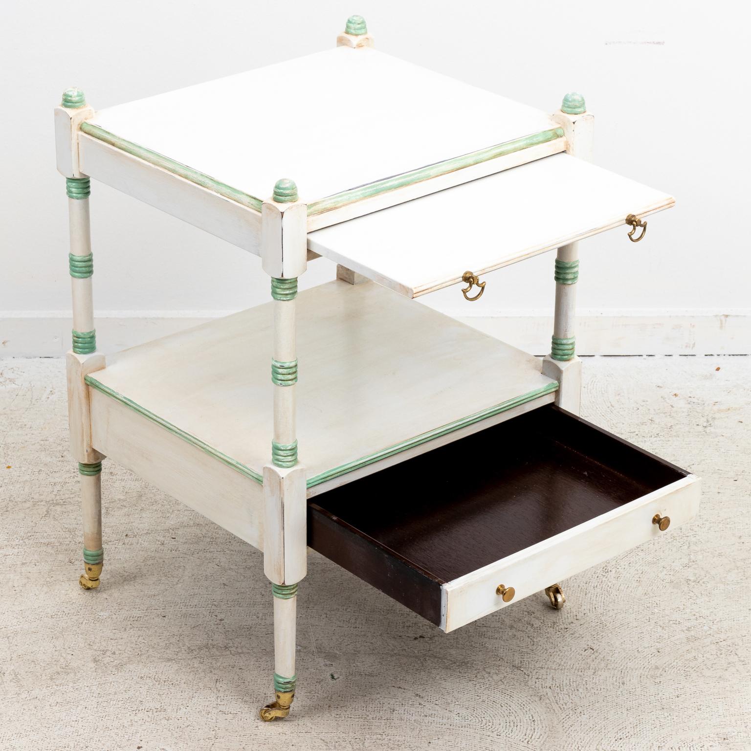 Petite Regency Style White and Green Painted Stand In Good Condition In Stamford, CT