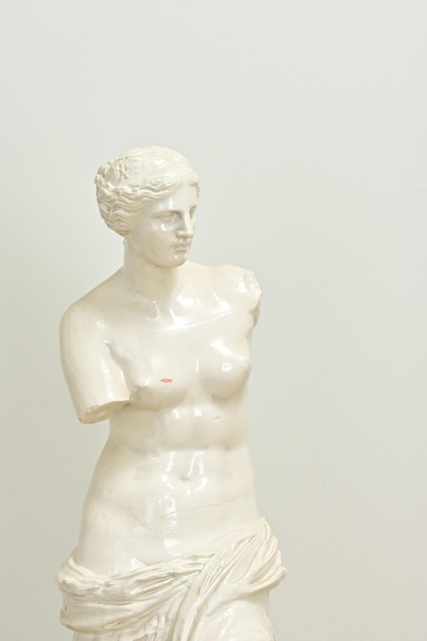 Other Petite Replica Statue of Venus de Milo For Sale