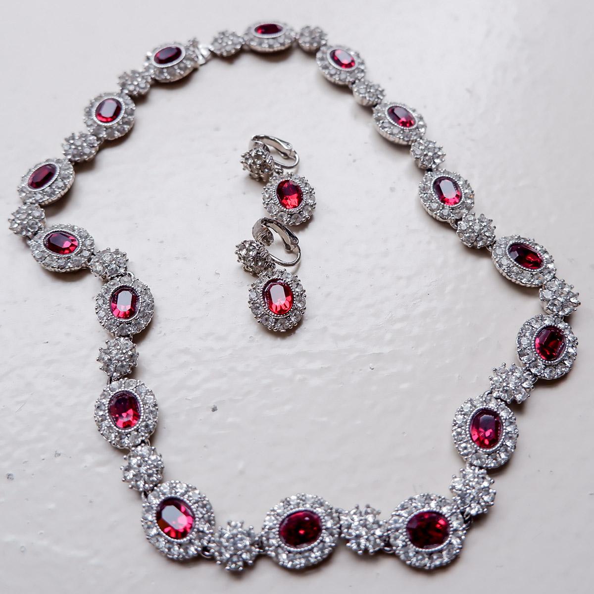 Petite Ruby and Crystal Rhinestone Drop Earrings POST In New Condition For Sale In New York, NY