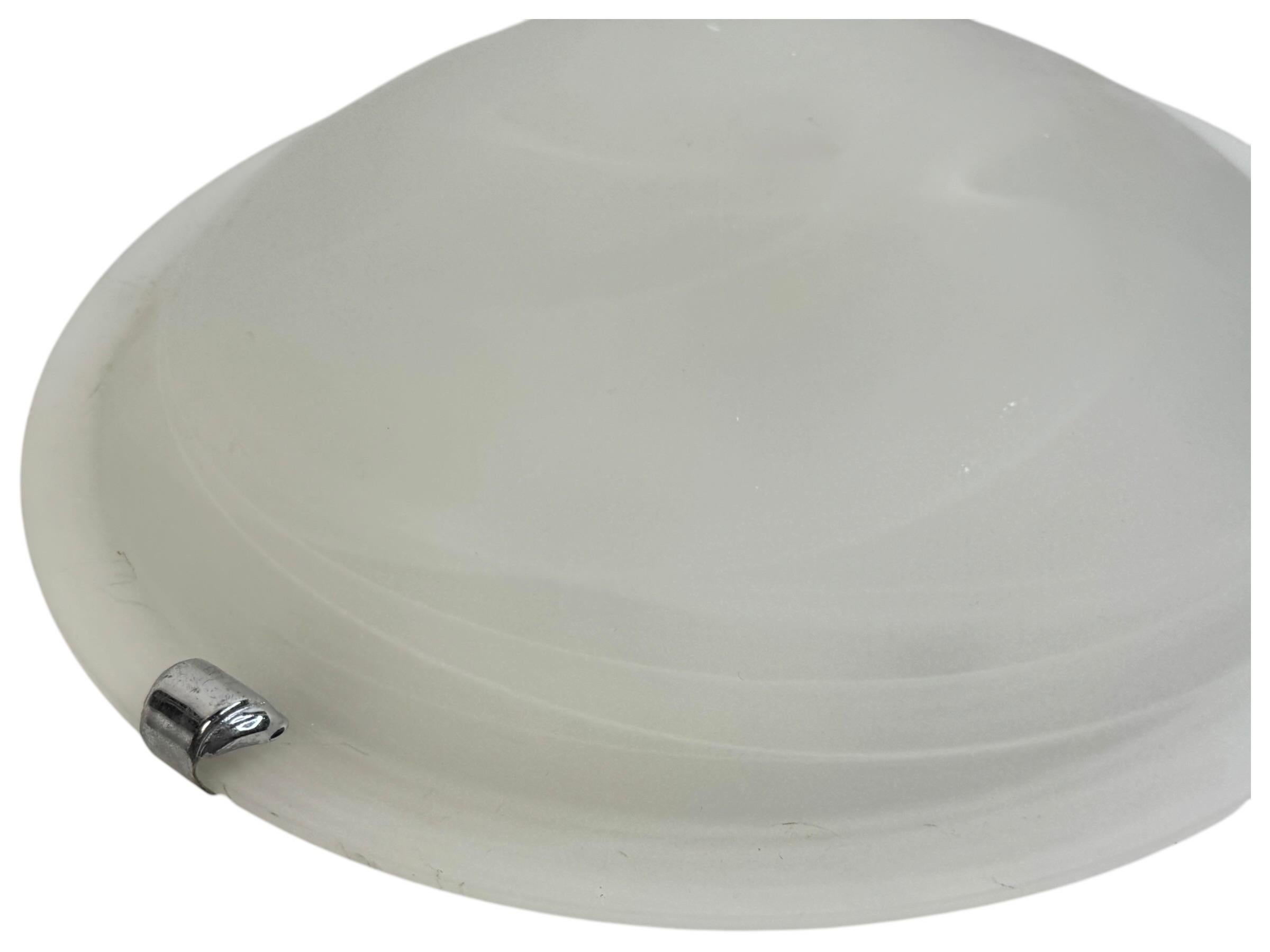 Petite Satin Swirl Glass Flush Mount, anni '80, EGLO Leuchten, Austria In condizioni buone in vendita a Nuernberg, DE
