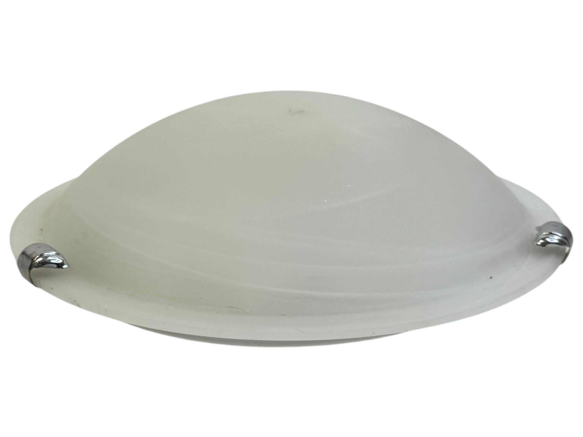 Fine XX secolo Petite Satin Swirl Glass Flush Mount, anni '80, EGLO Leuchten, Austria in vendita