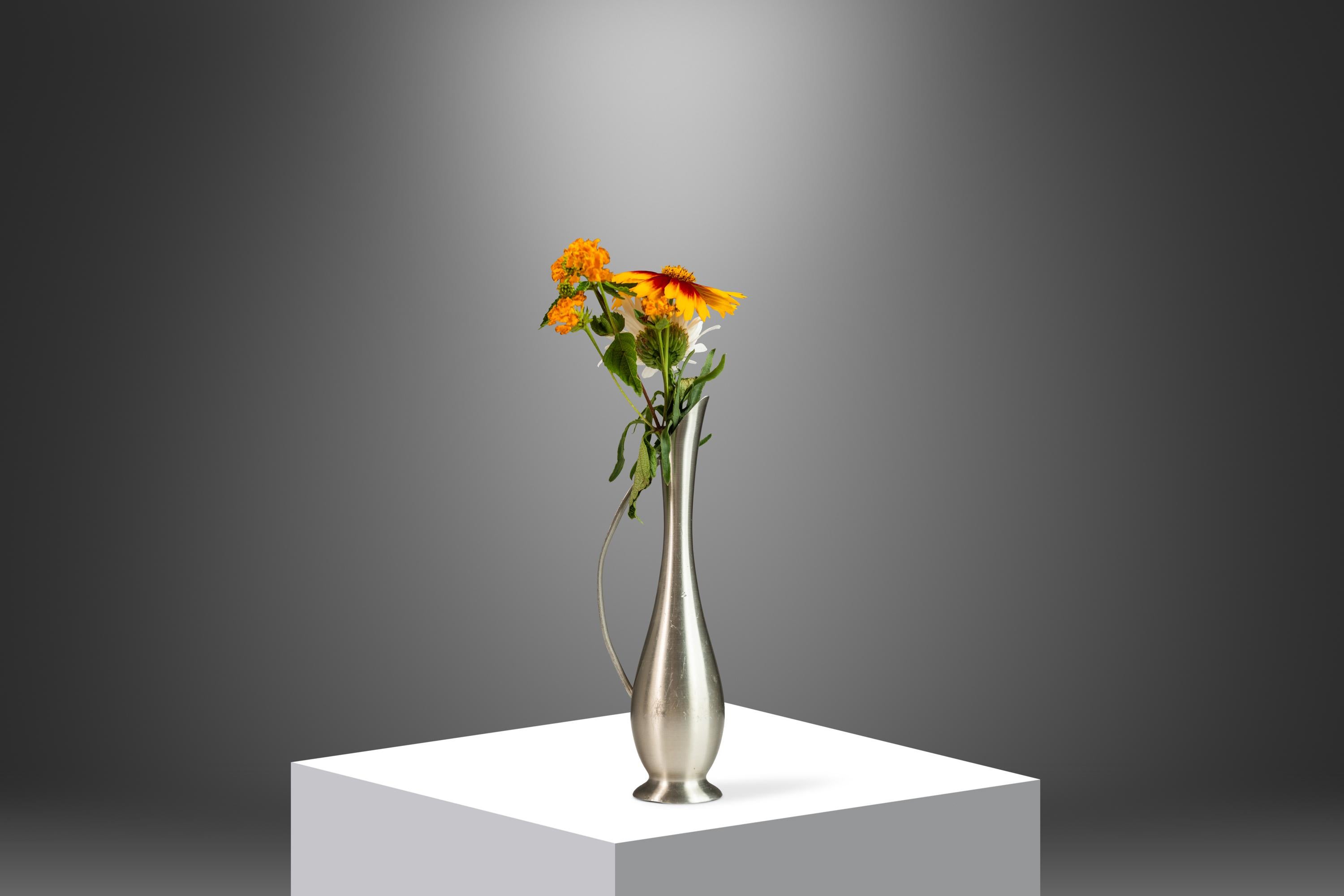Mid-Century Modern Petite Sculptural Solid Pewter Vase by Metaalwarenfabriek , Holland, c. 1960s For Sale