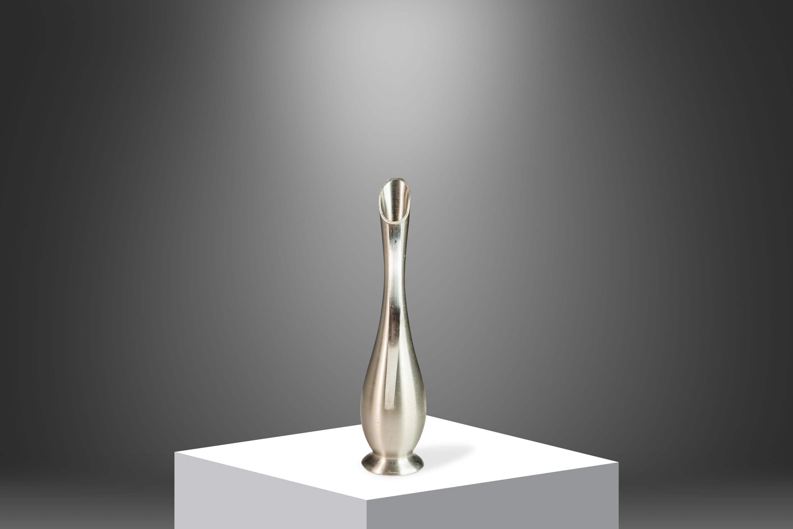 Mid-20th Century Petite Sculptural Solid Pewter Vase by Metaalwarenfabriek , Holland, c. 1960s For Sale