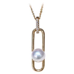 【Petite Signature】 Akoya Pearl and Diamond Paperclip Pendant